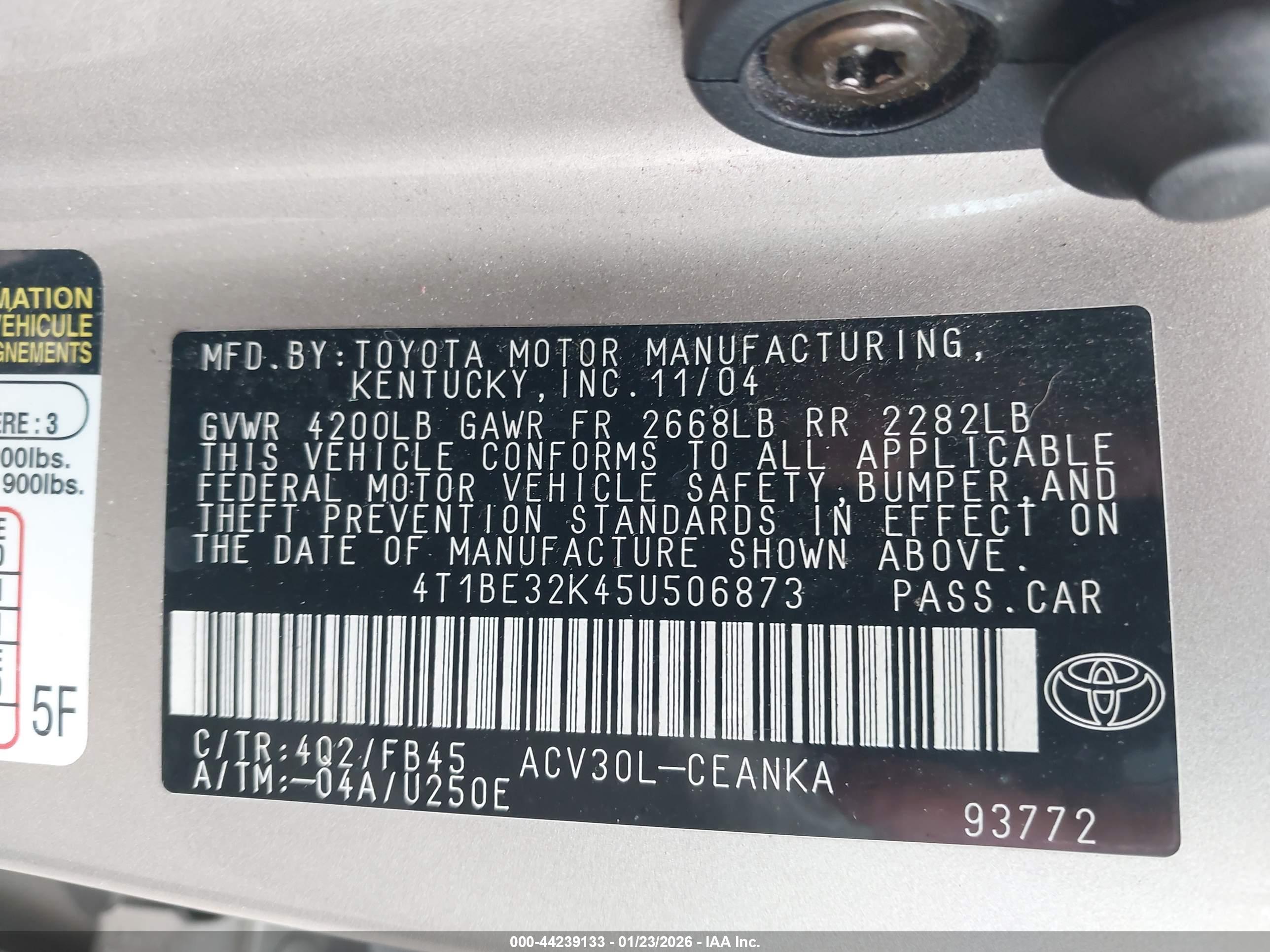TOYOTA CAMRY image 9