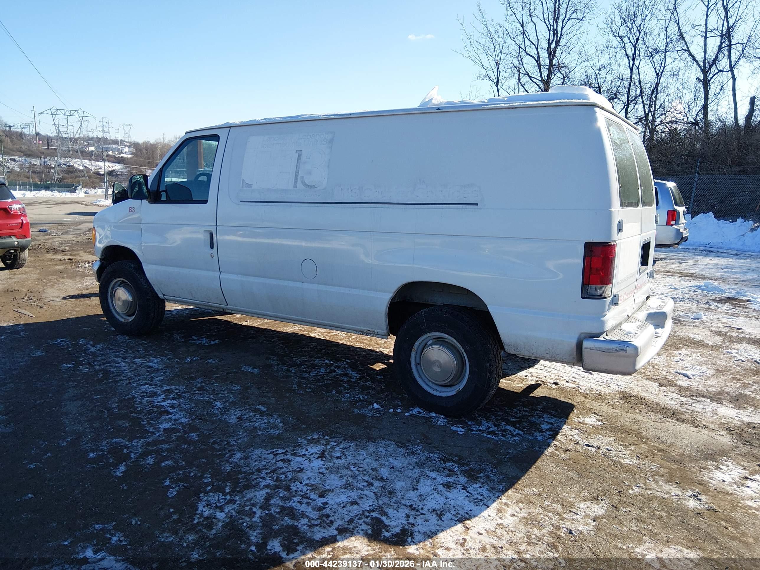 FORD E-250 image 3