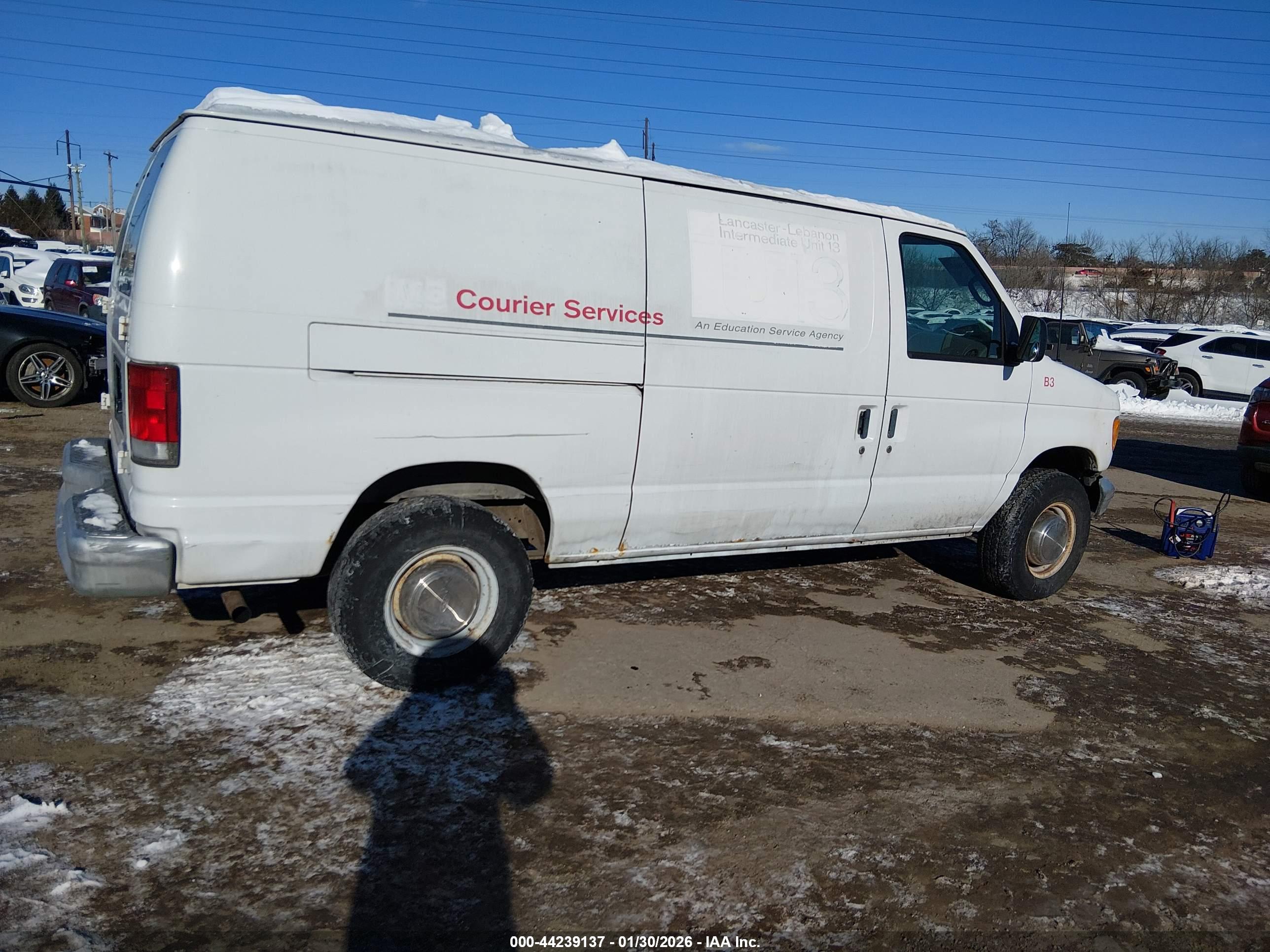 FORD E-250 image 4