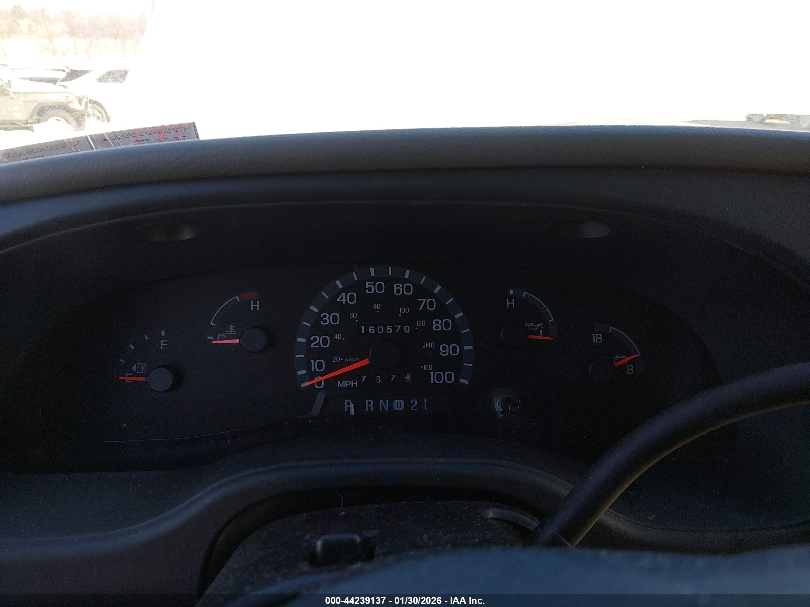FORD E-250 image 7