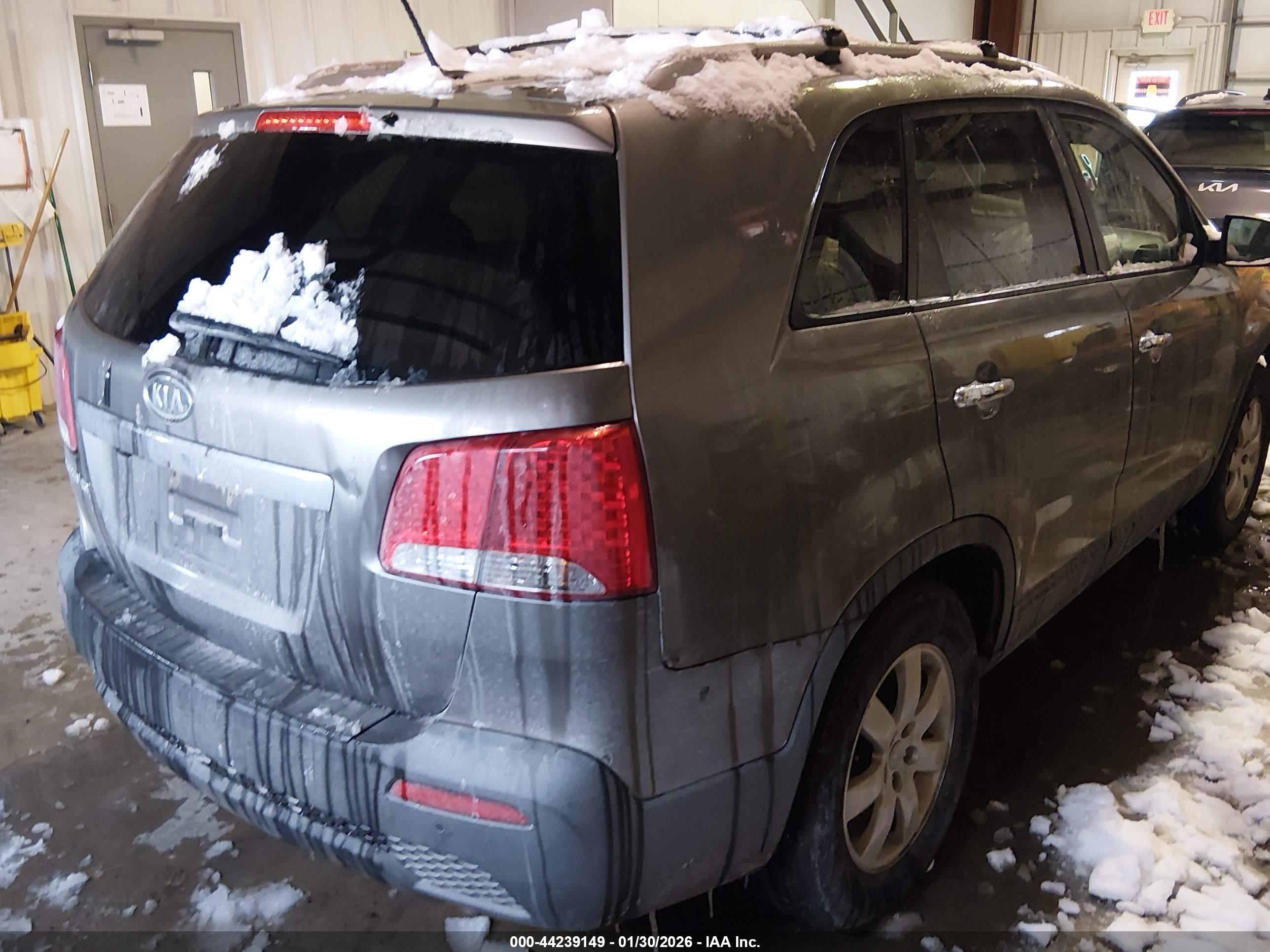 KIA SORENTO image 4