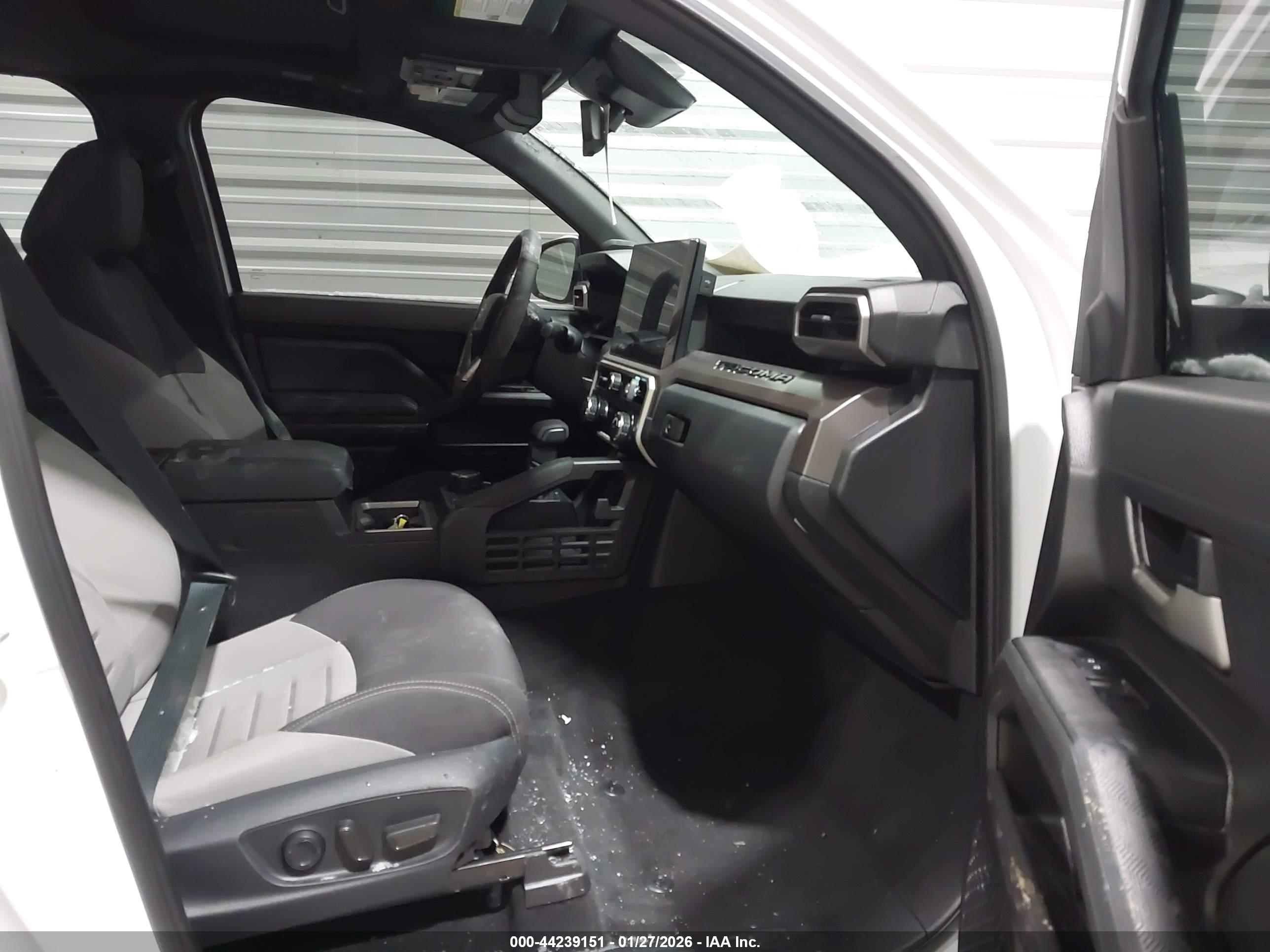 TOYOTA TACOMA image 5