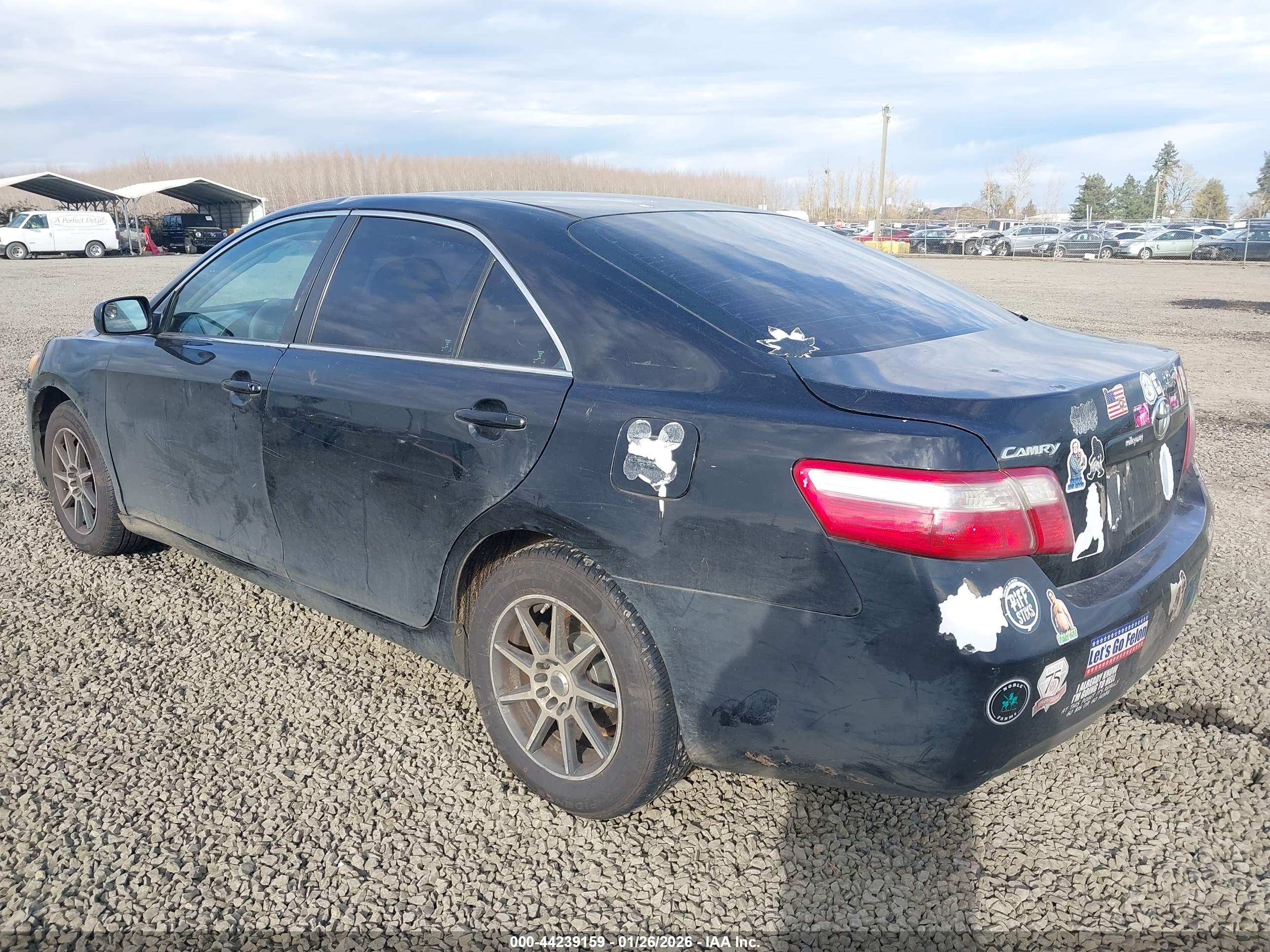 TOYOTA CAMRY image 3