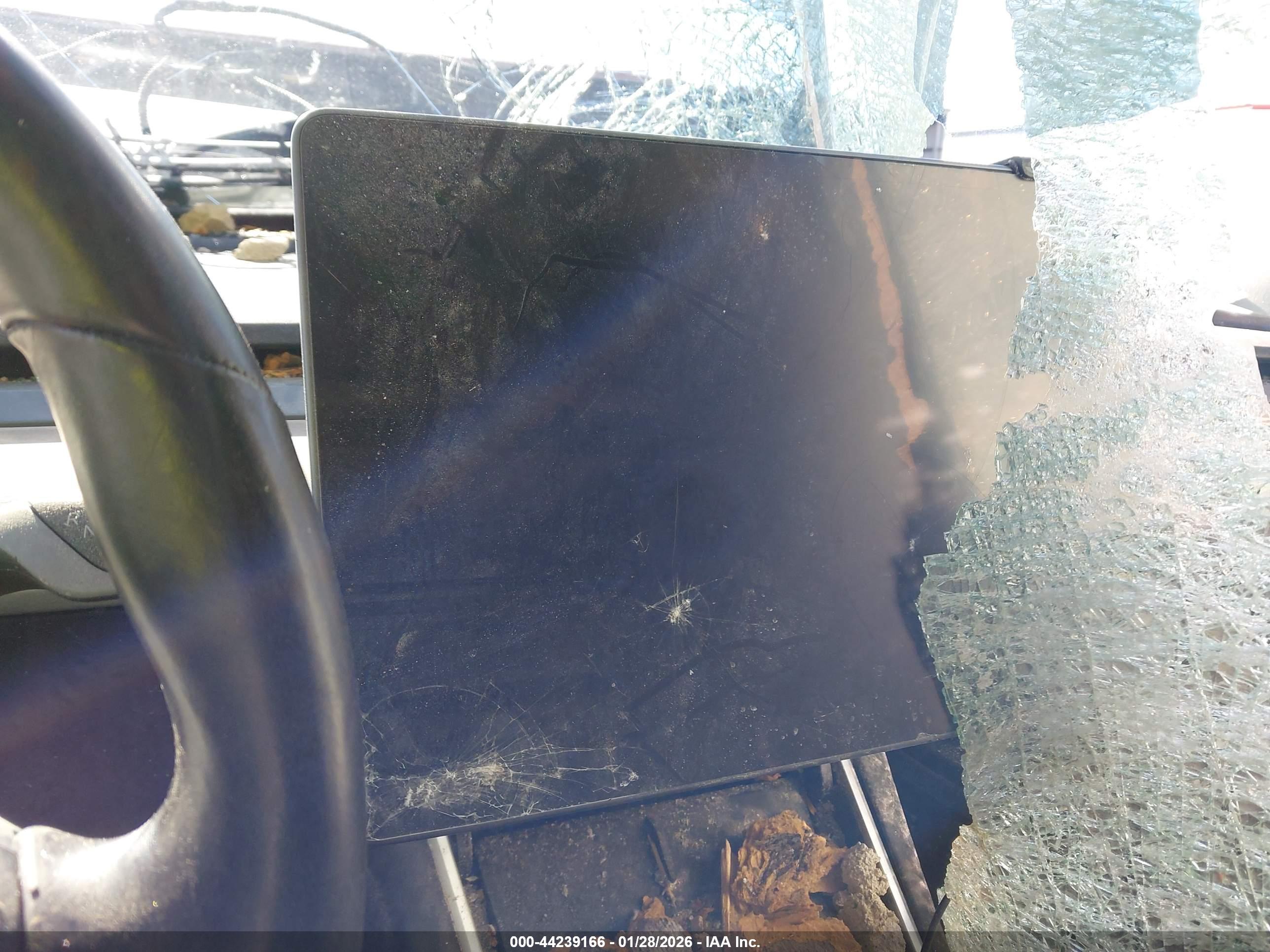TESLA MODEL image 7