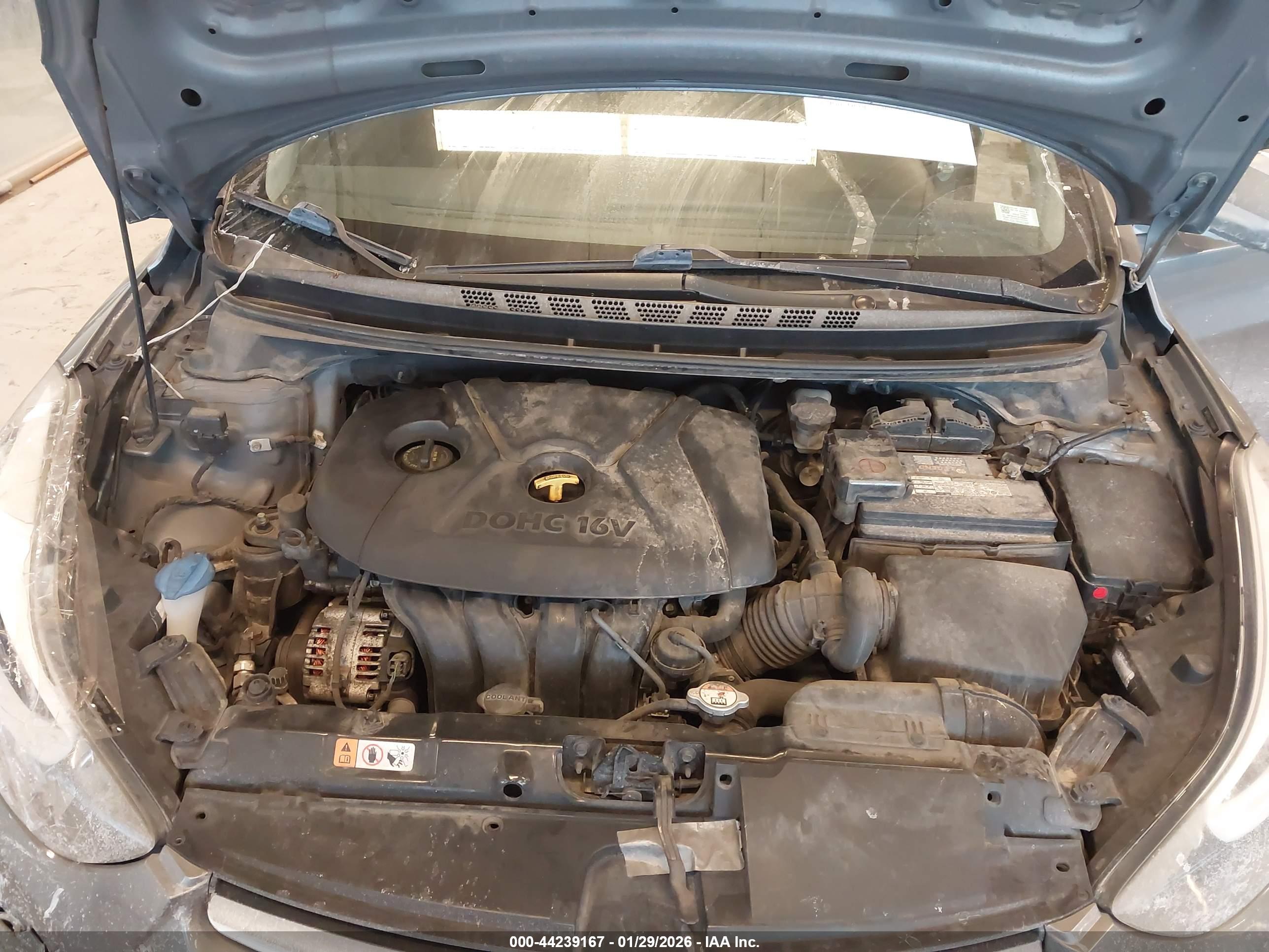 HYUNDAI ELANTRA image 10