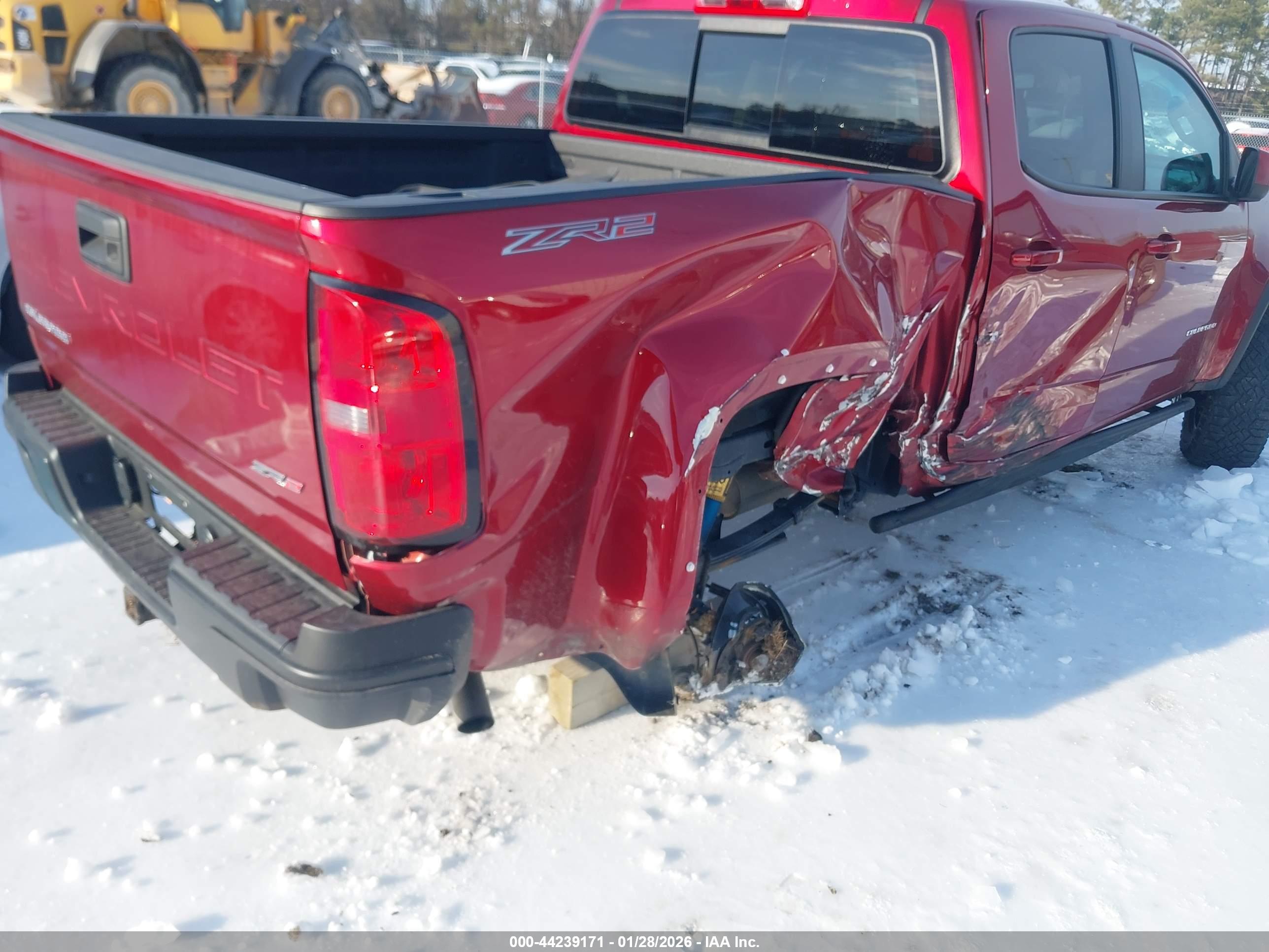 CHEVROLET COLORADO image 6