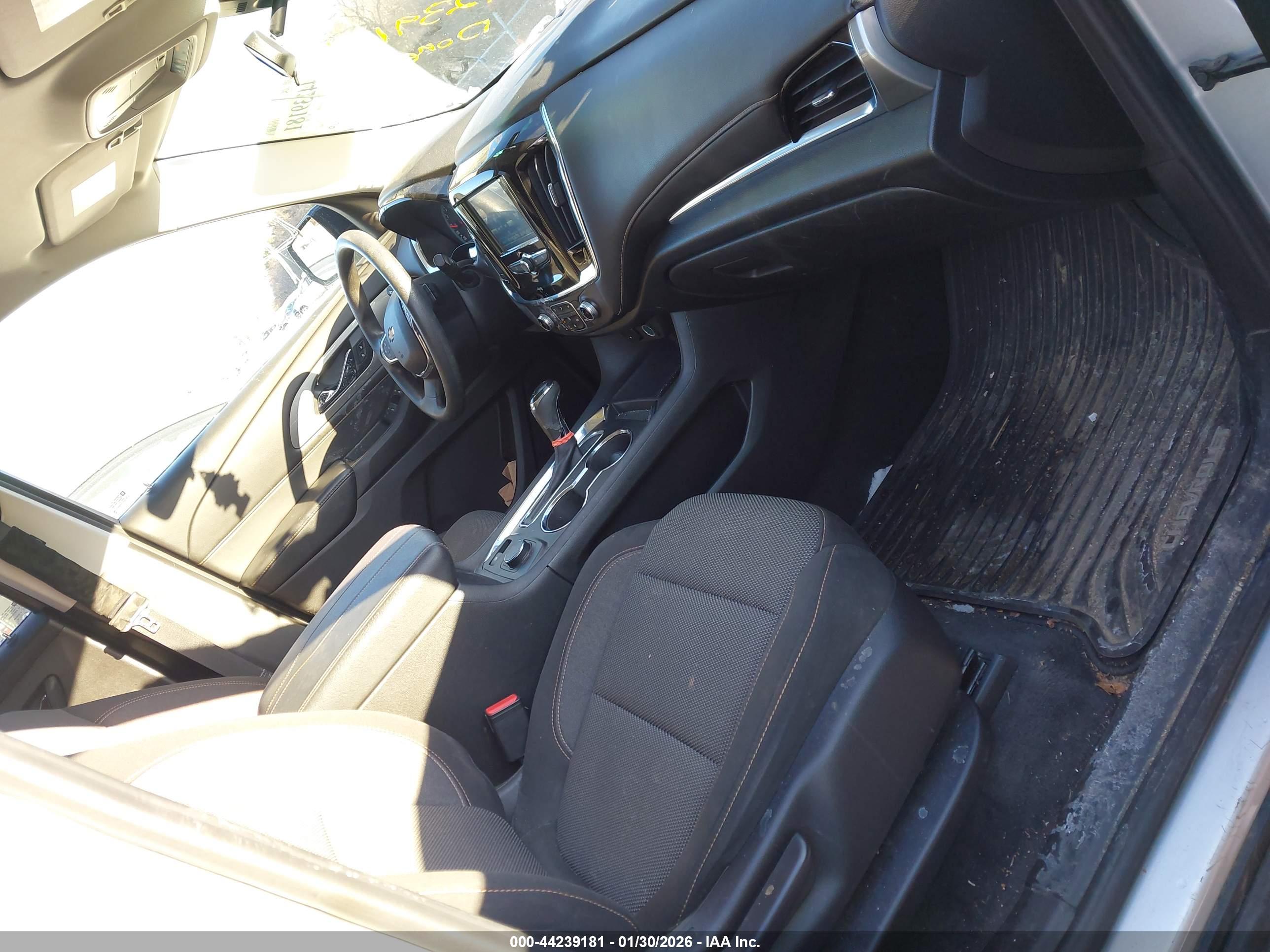 CHEVROLET TRAVERSE image 5