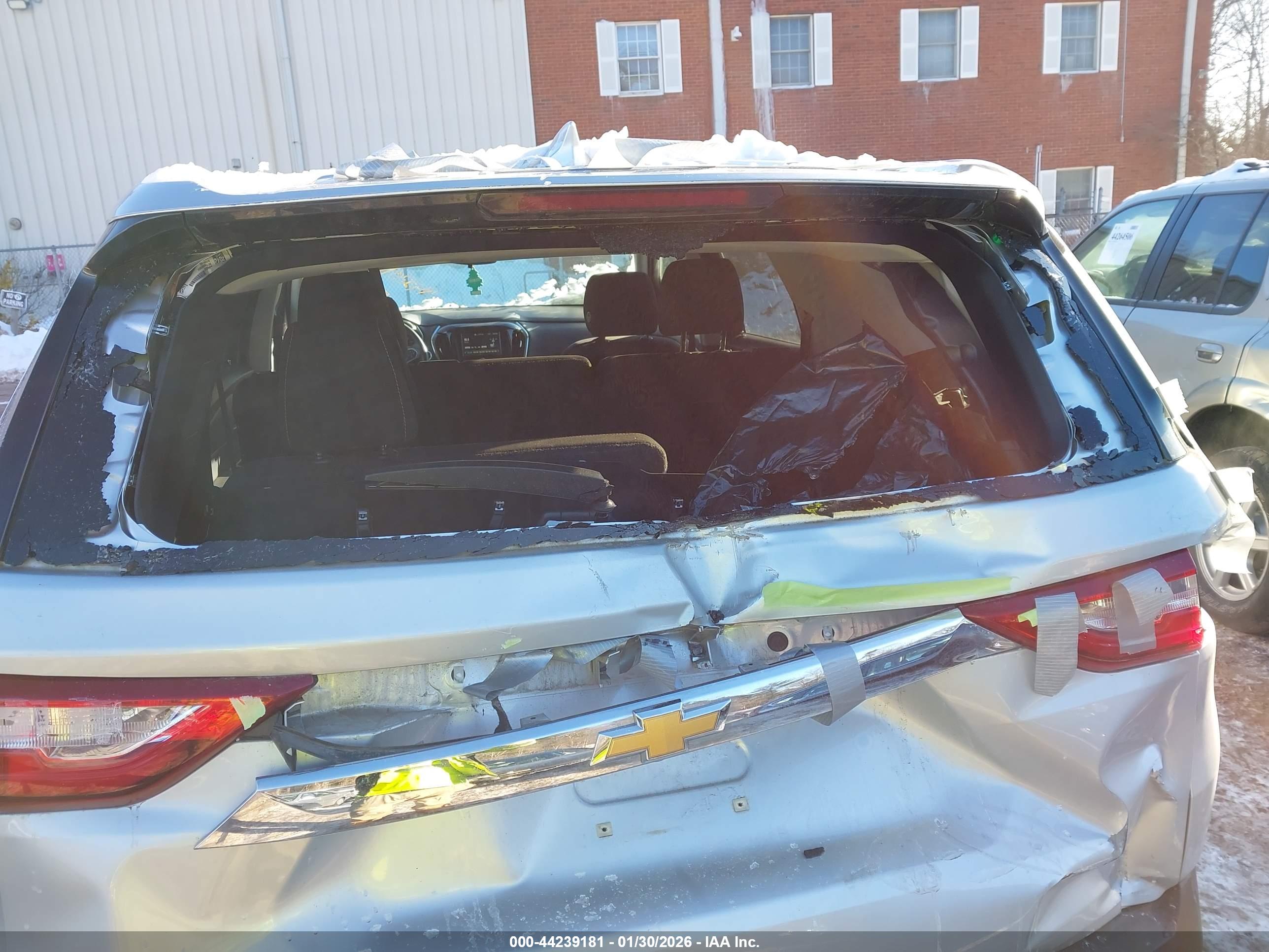CHEVROLET TRAVERSE image 6