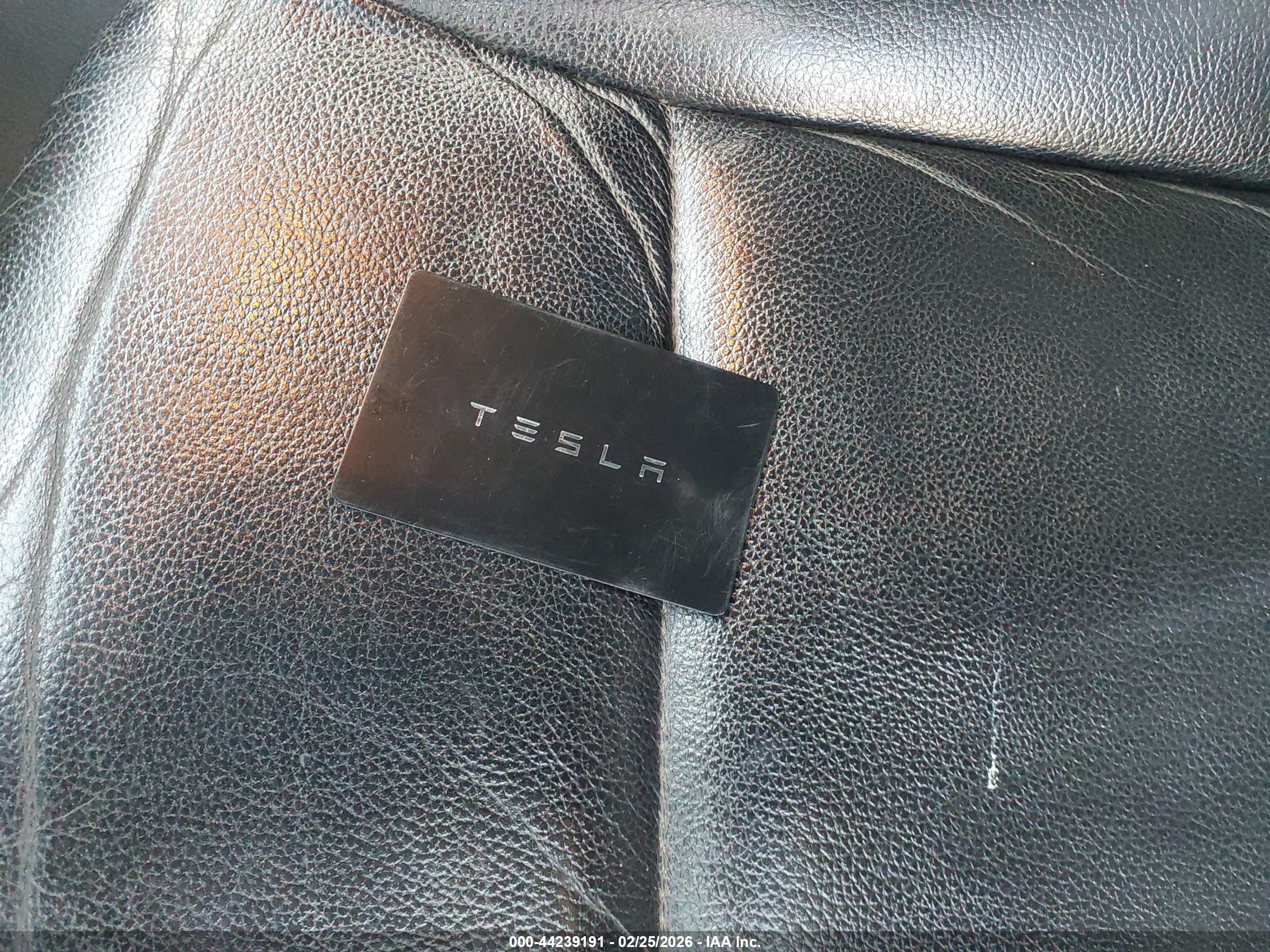 TESLA MODEL image 11