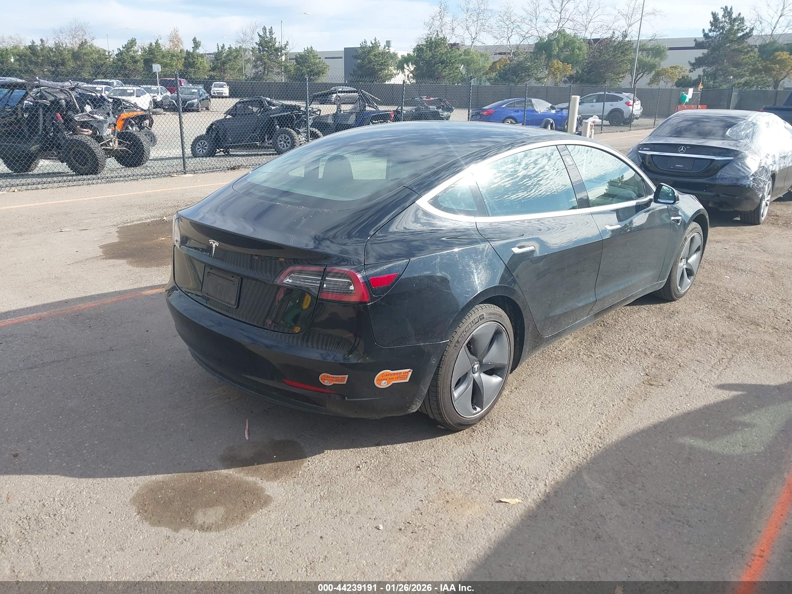 TESLA MODEL image 4