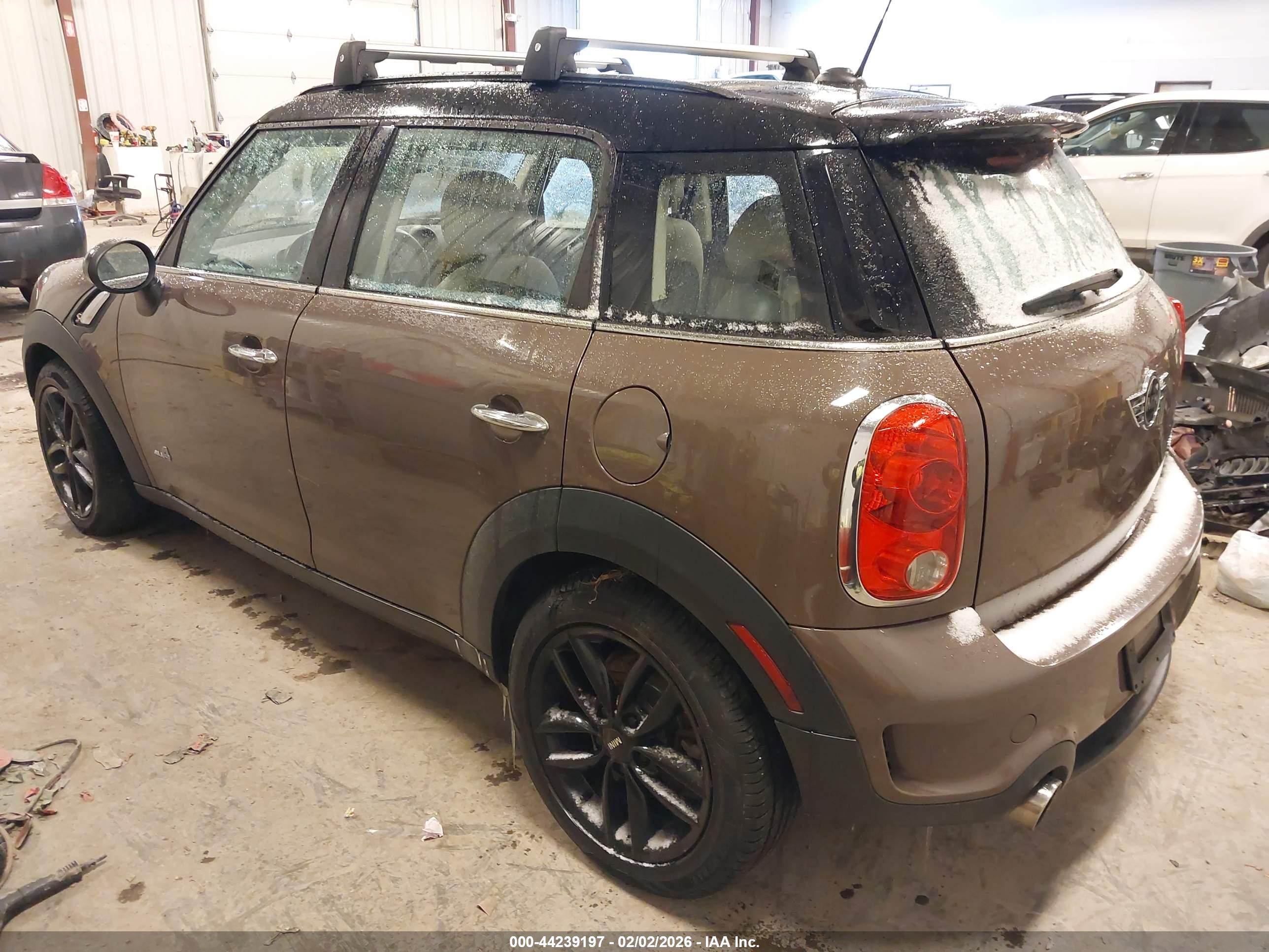 MINI COOPER image 3