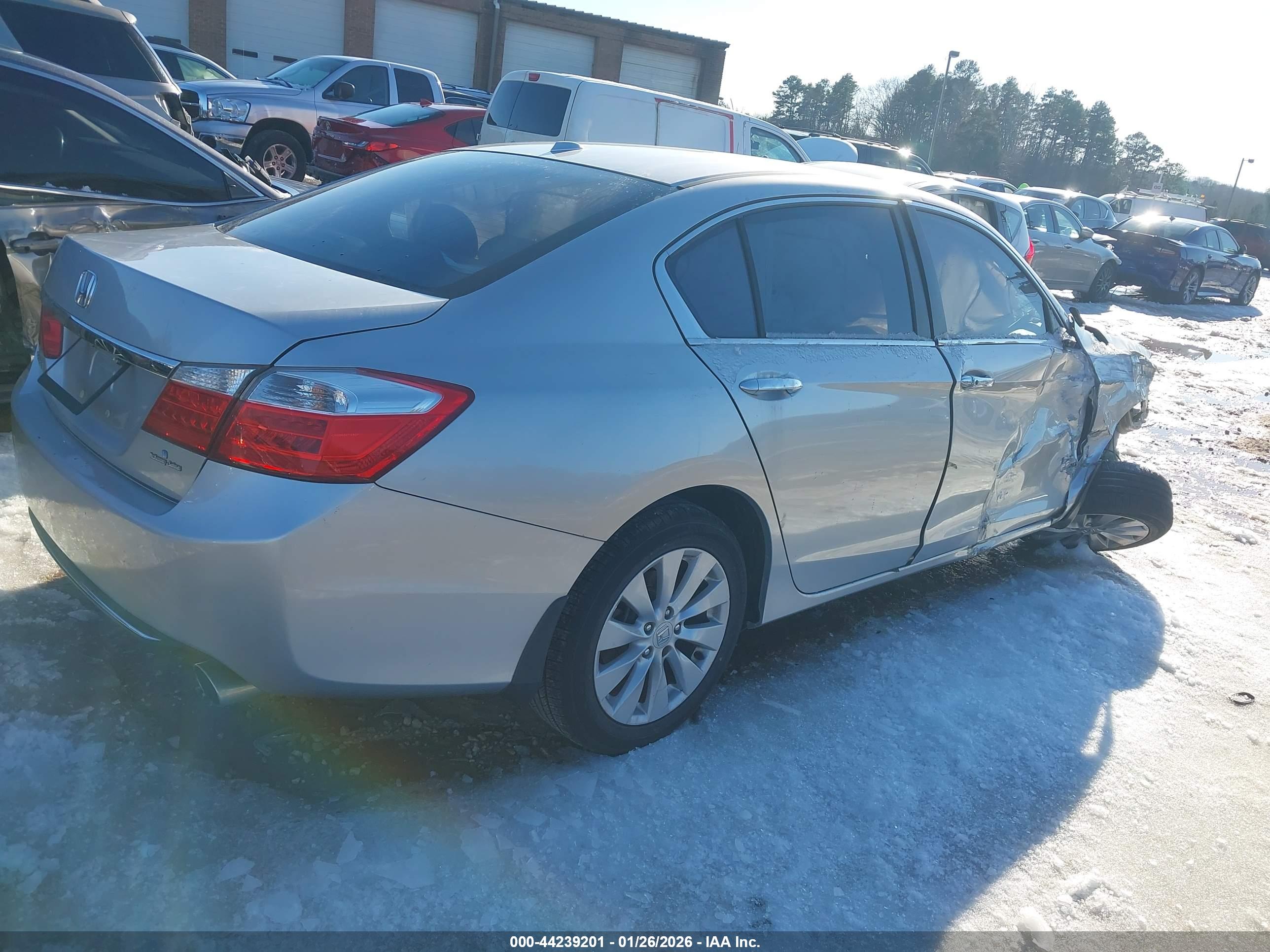 HONDA ACCORD image 4