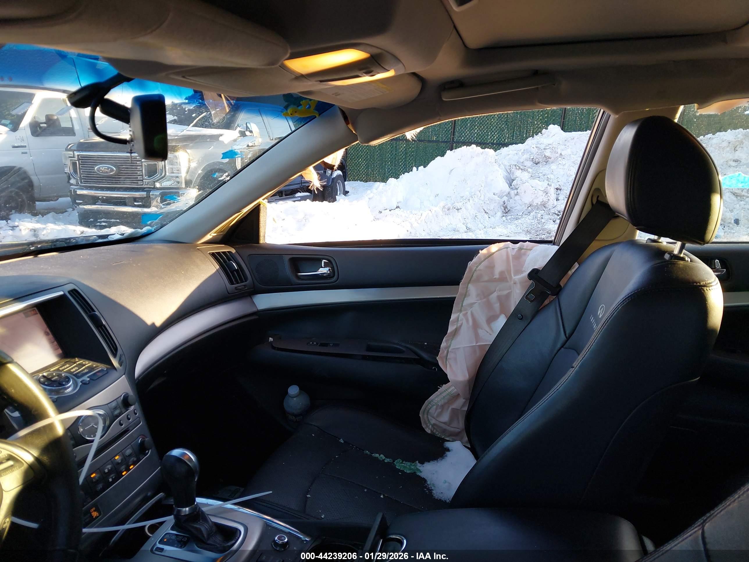 INFINITI G37X image 5