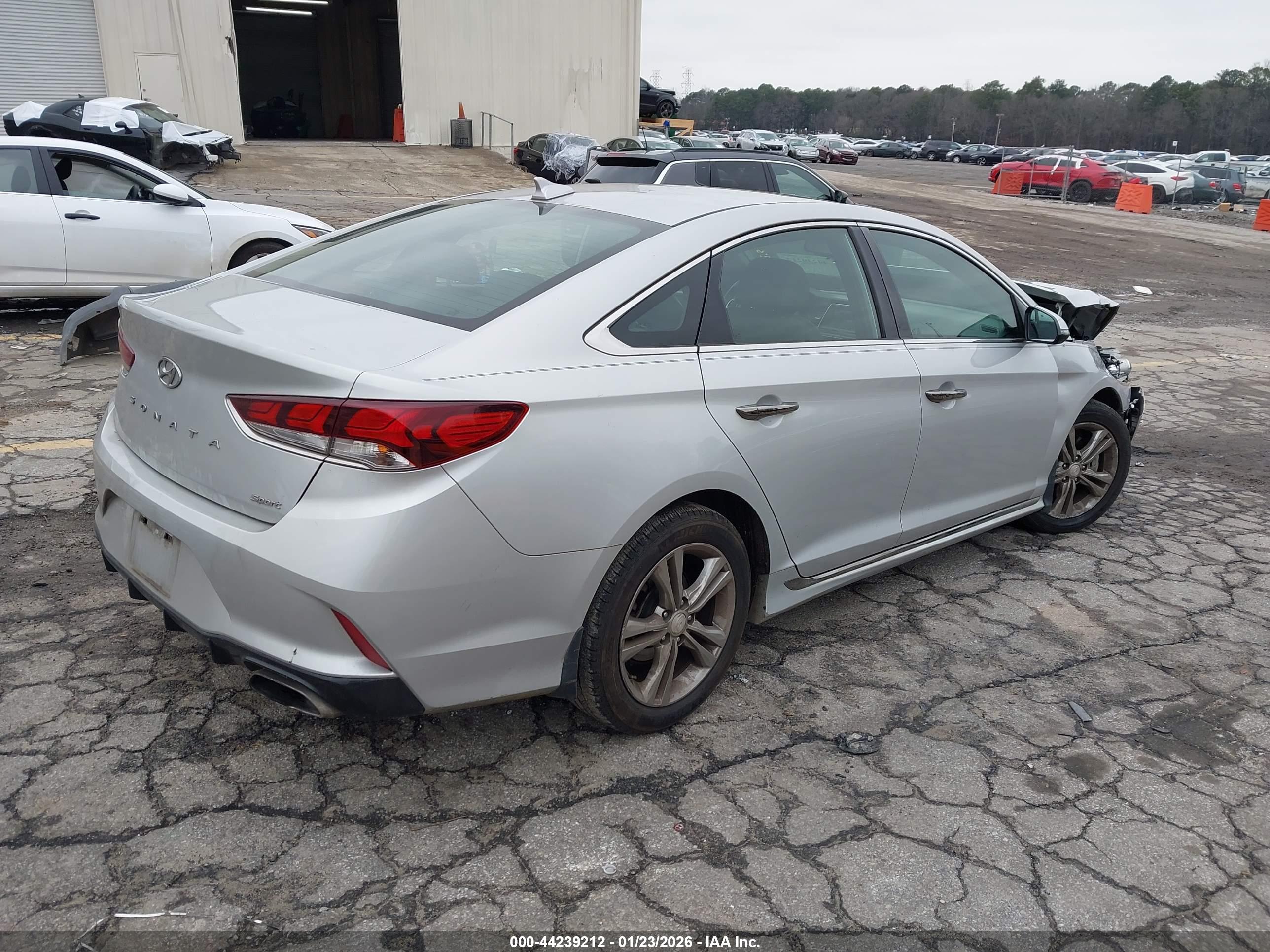 HYUNDAI SONATA image 4