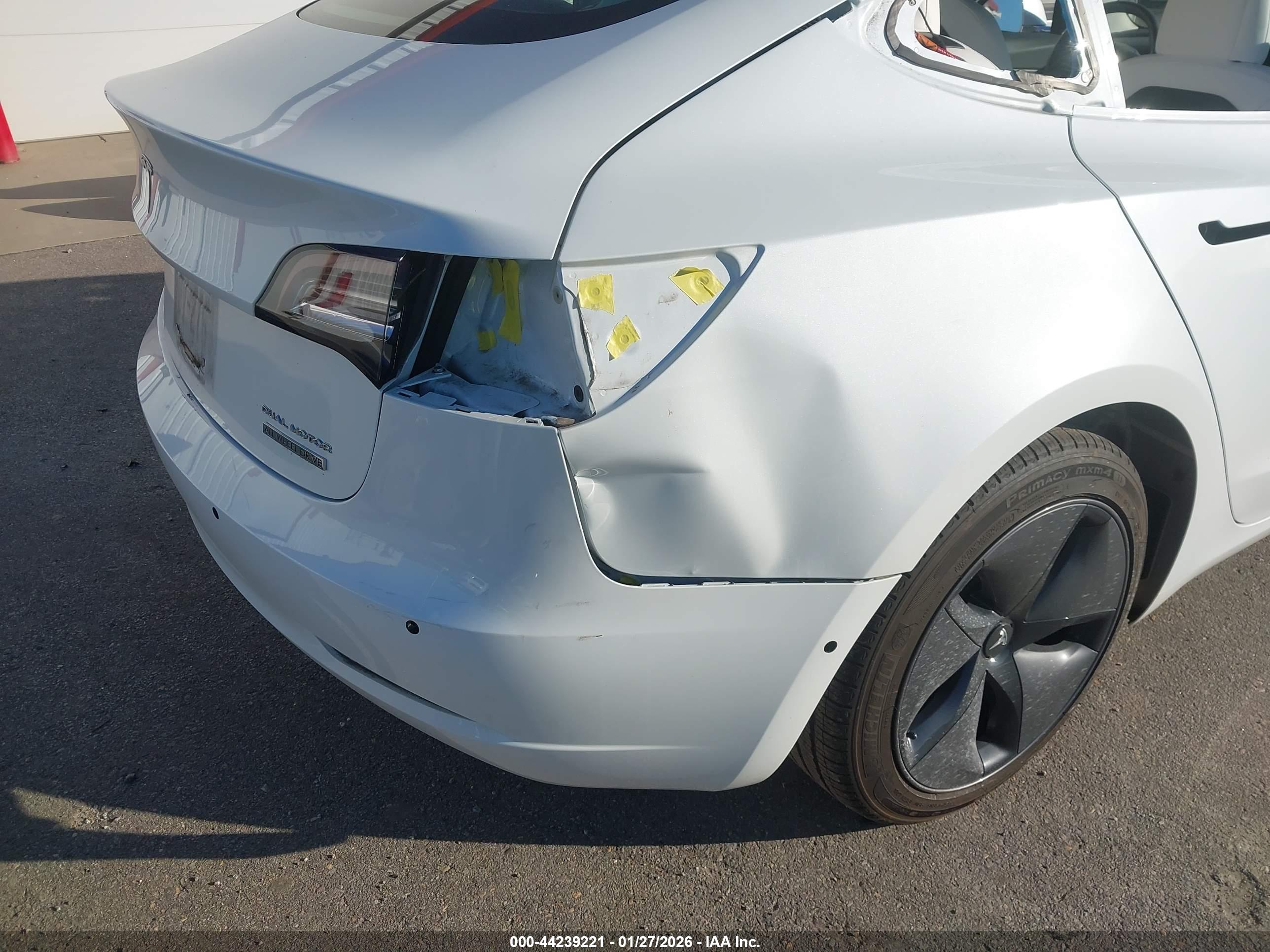 TESLA MODEL image 6