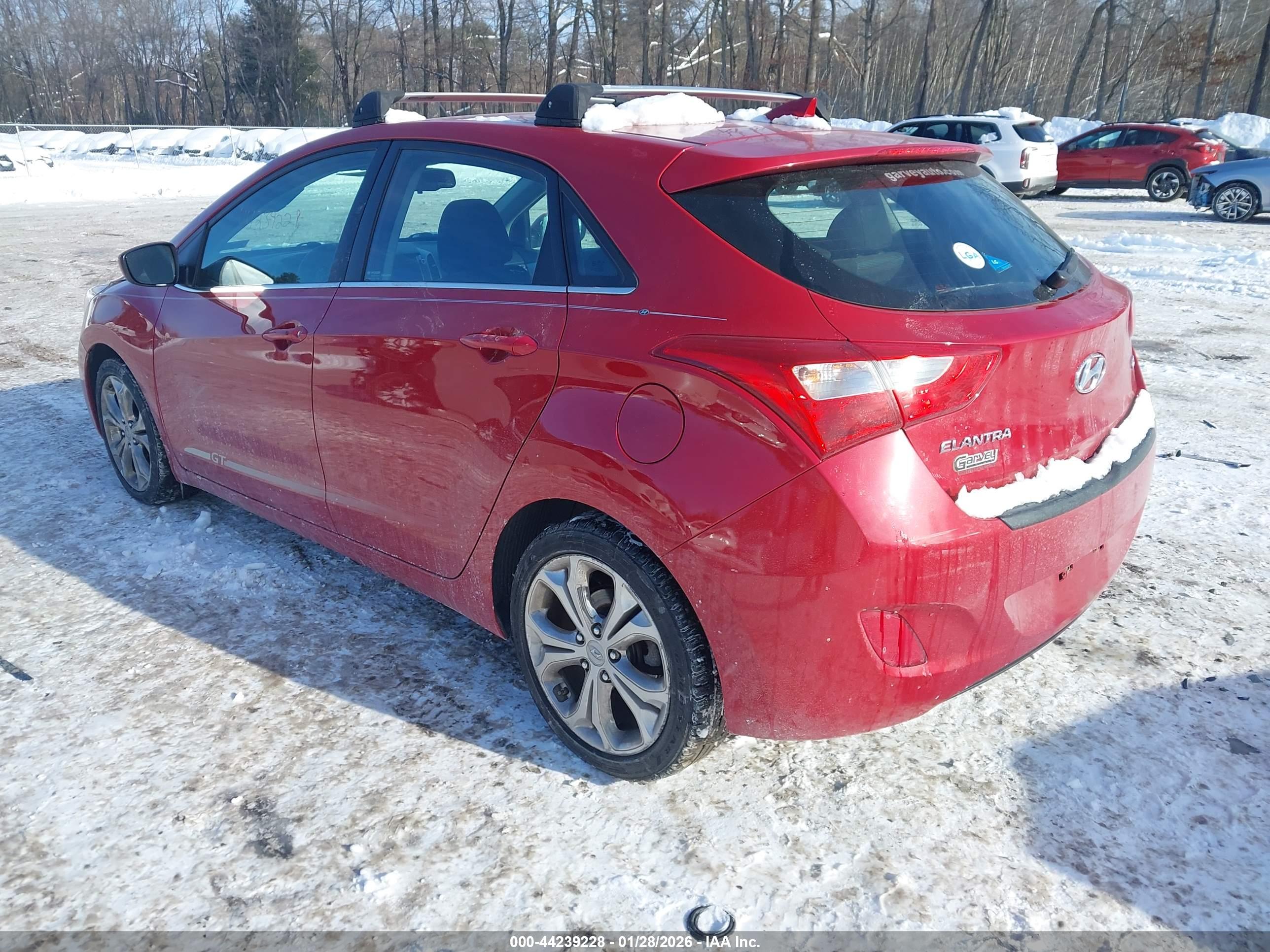 HYUNDAI ELANTRA image 3