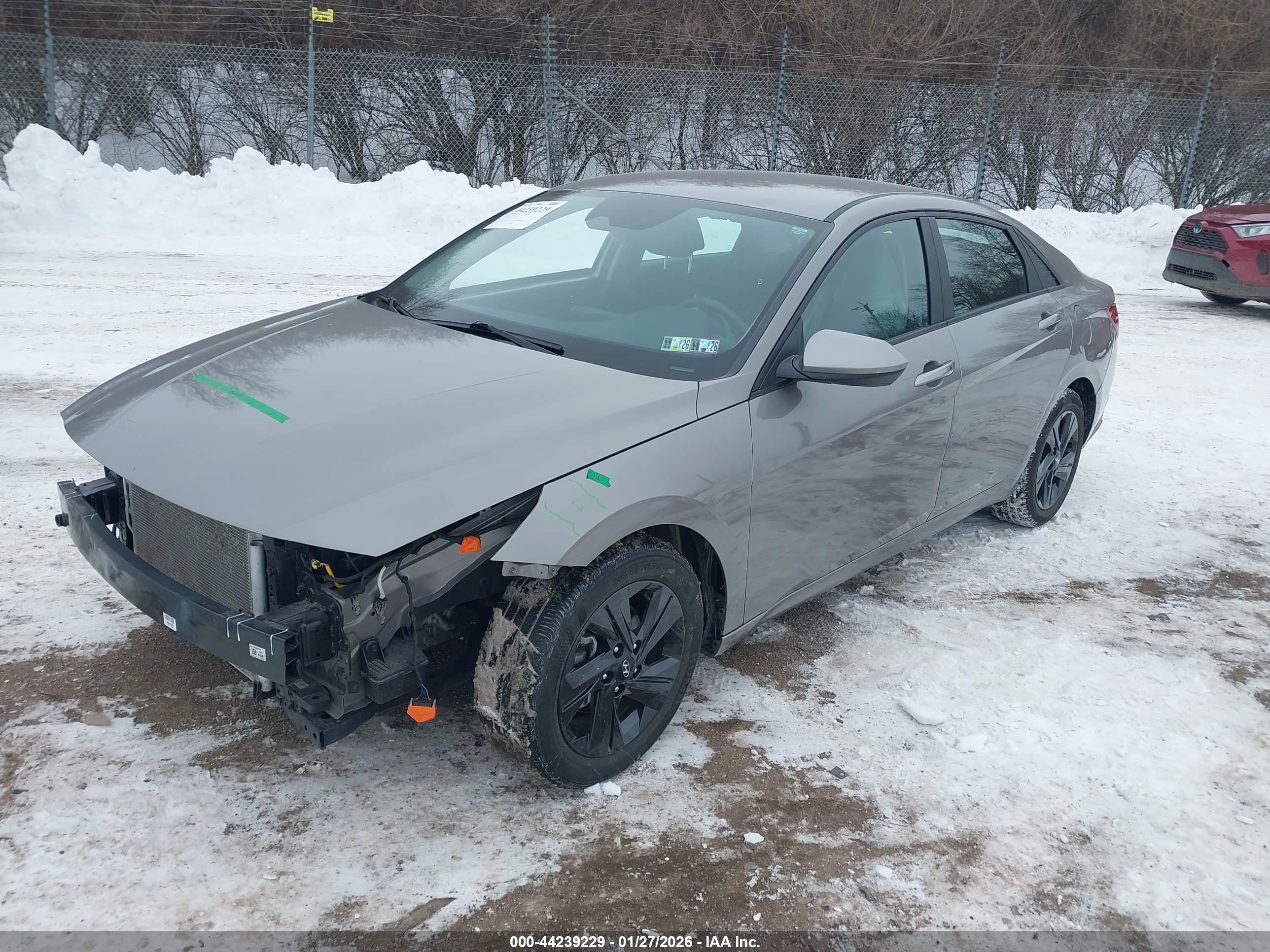 HYUNDAI ELANTRA image 2