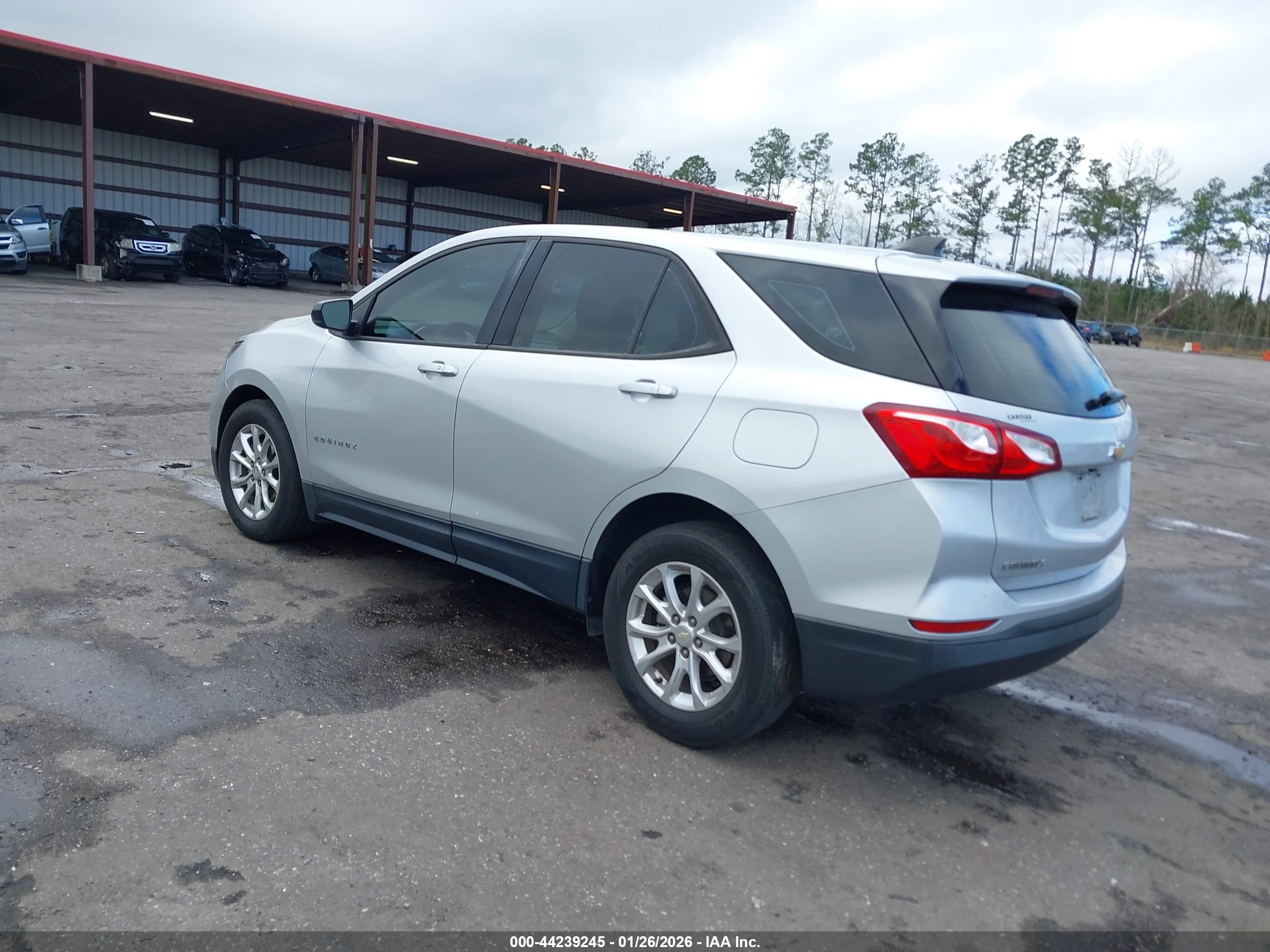 CHEVROLET EQUINOX image 3