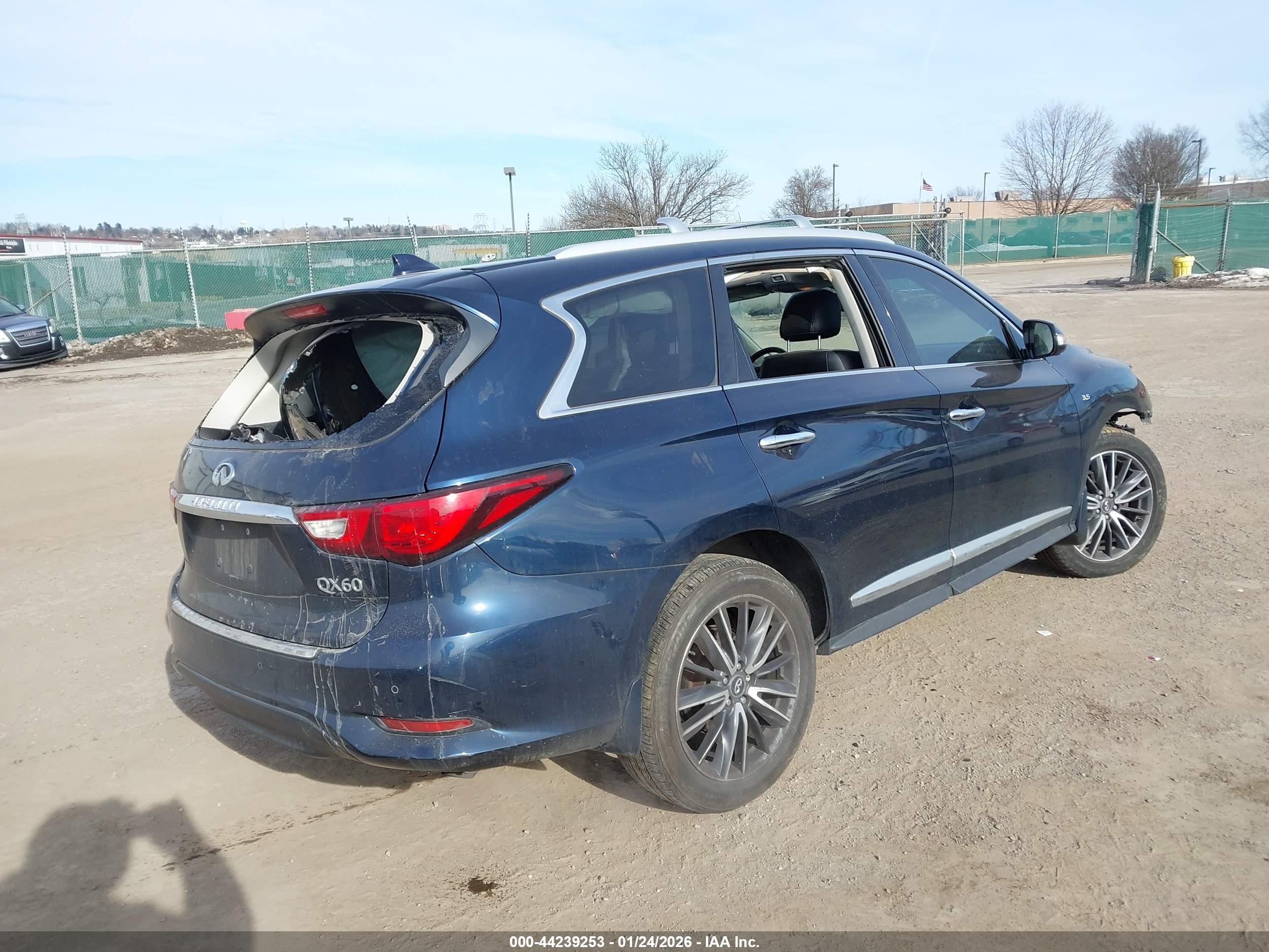 INFINITI QX60 image 4