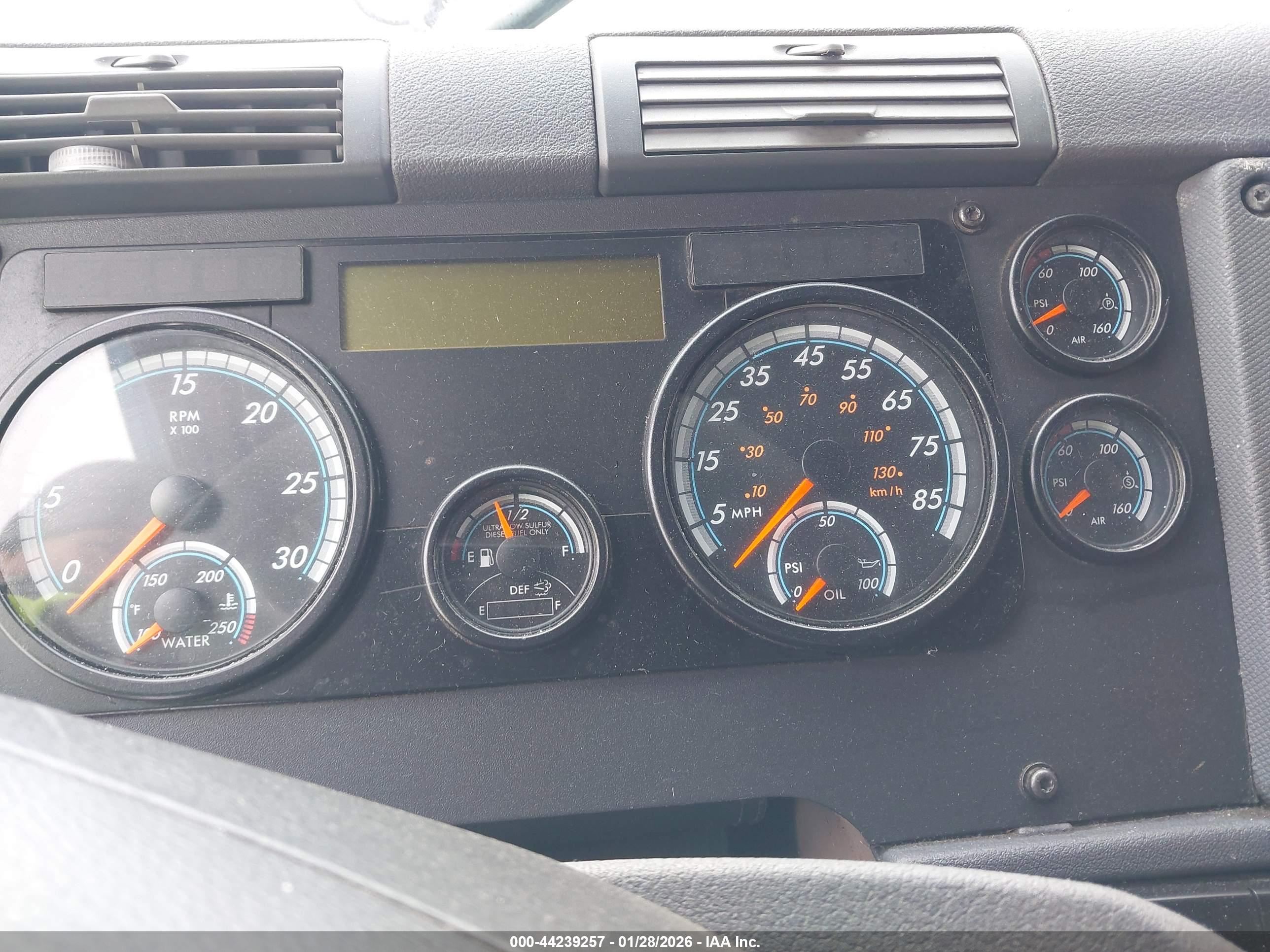 FREIGHTLINER CASCADIA image 6