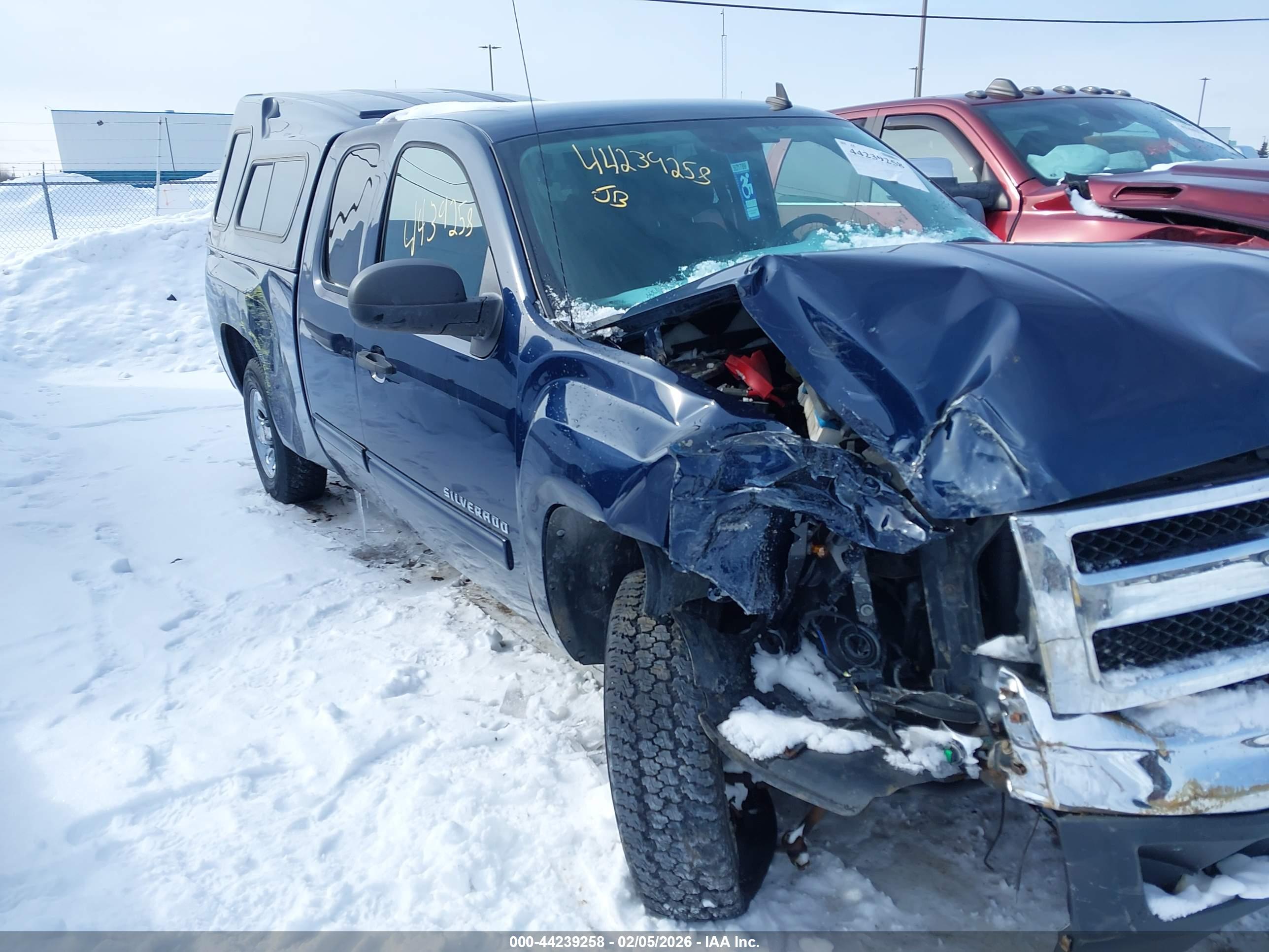 CHEVROLET SILVERADO image 6