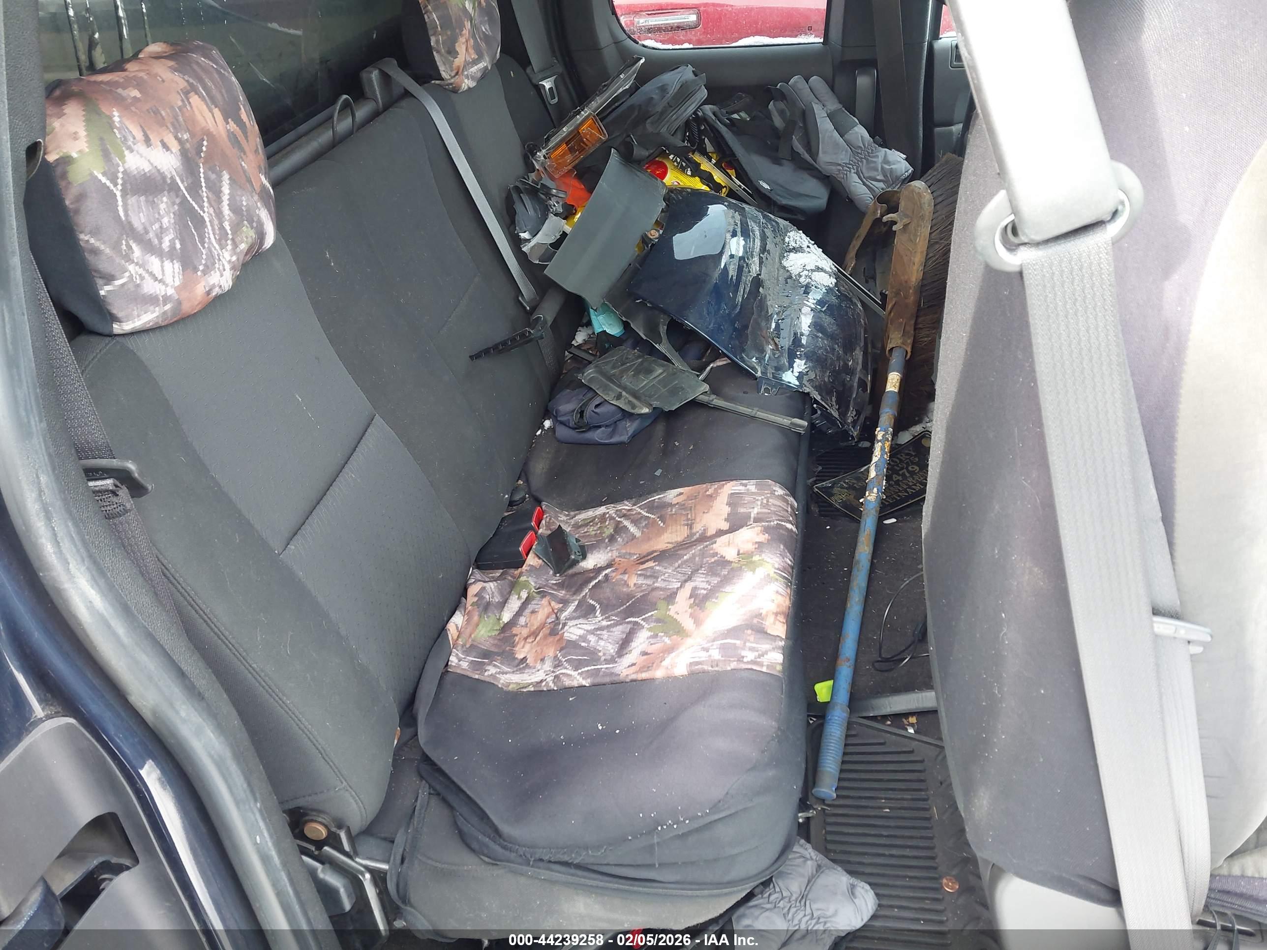 CHEVROLET SILVERADO image 8