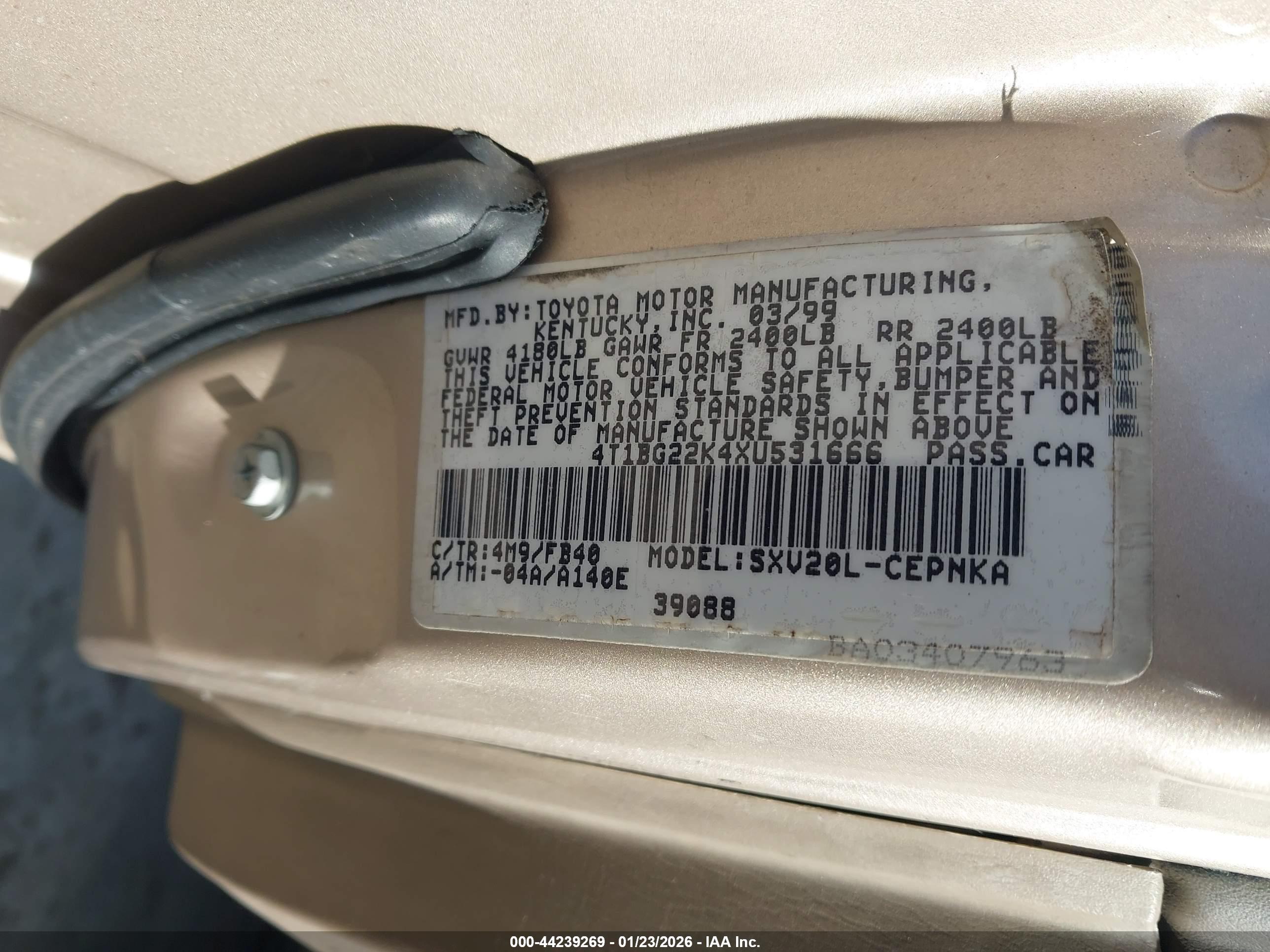 TOYOTA CAMRY image 9