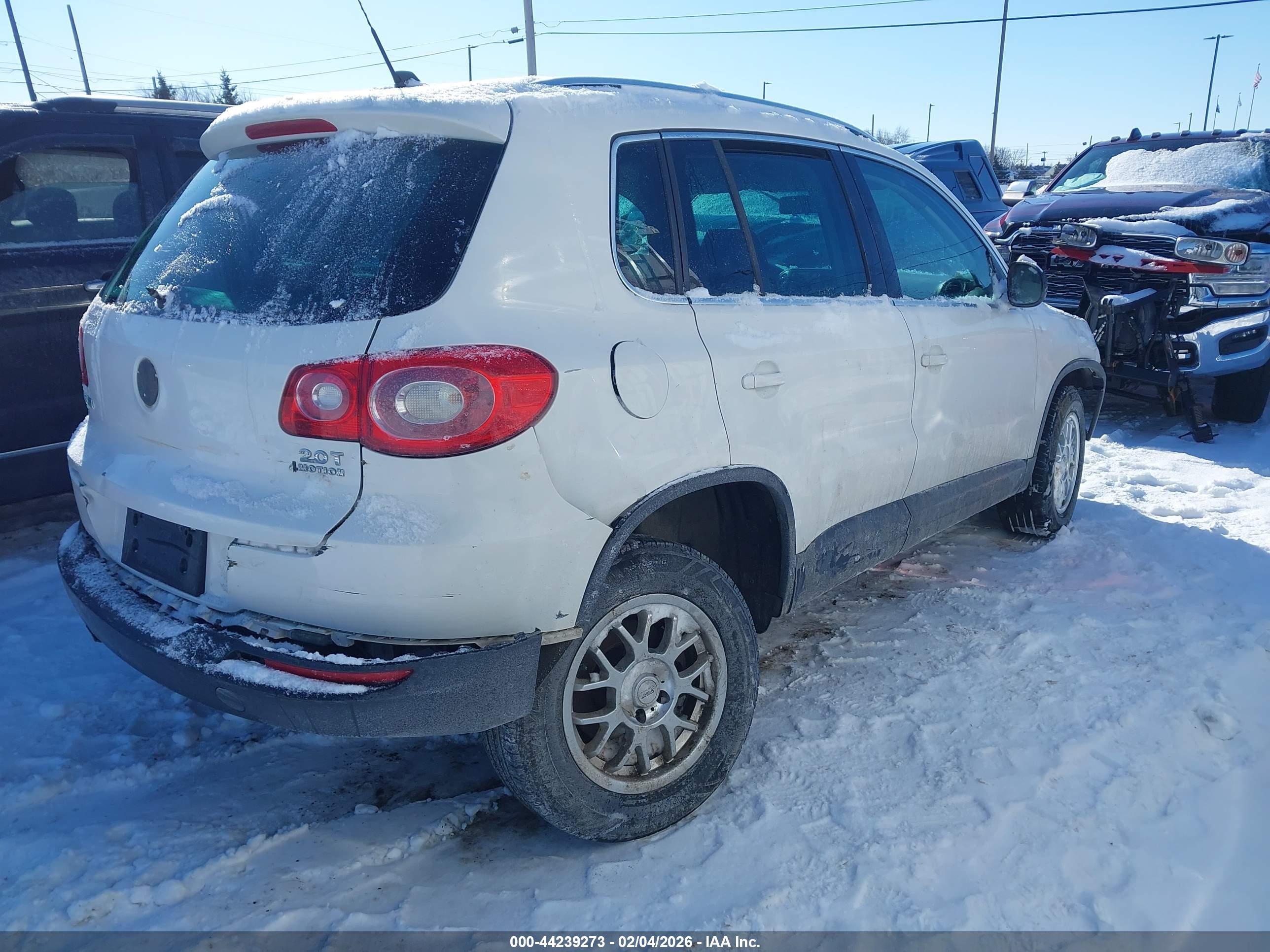 VOLKSWAGEN TIGUAN image 4