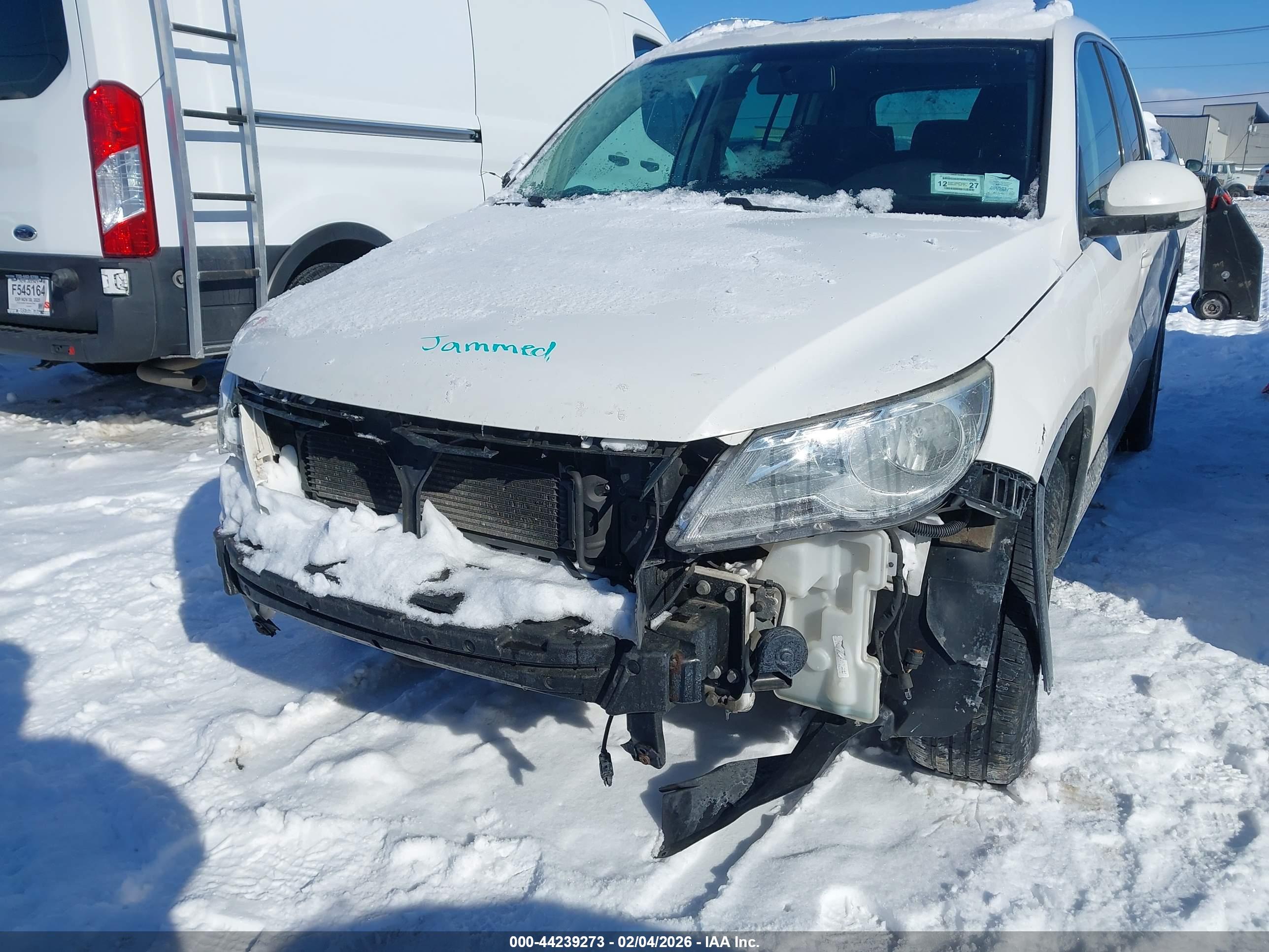 VOLKSWAGEN TIGUAN image 6