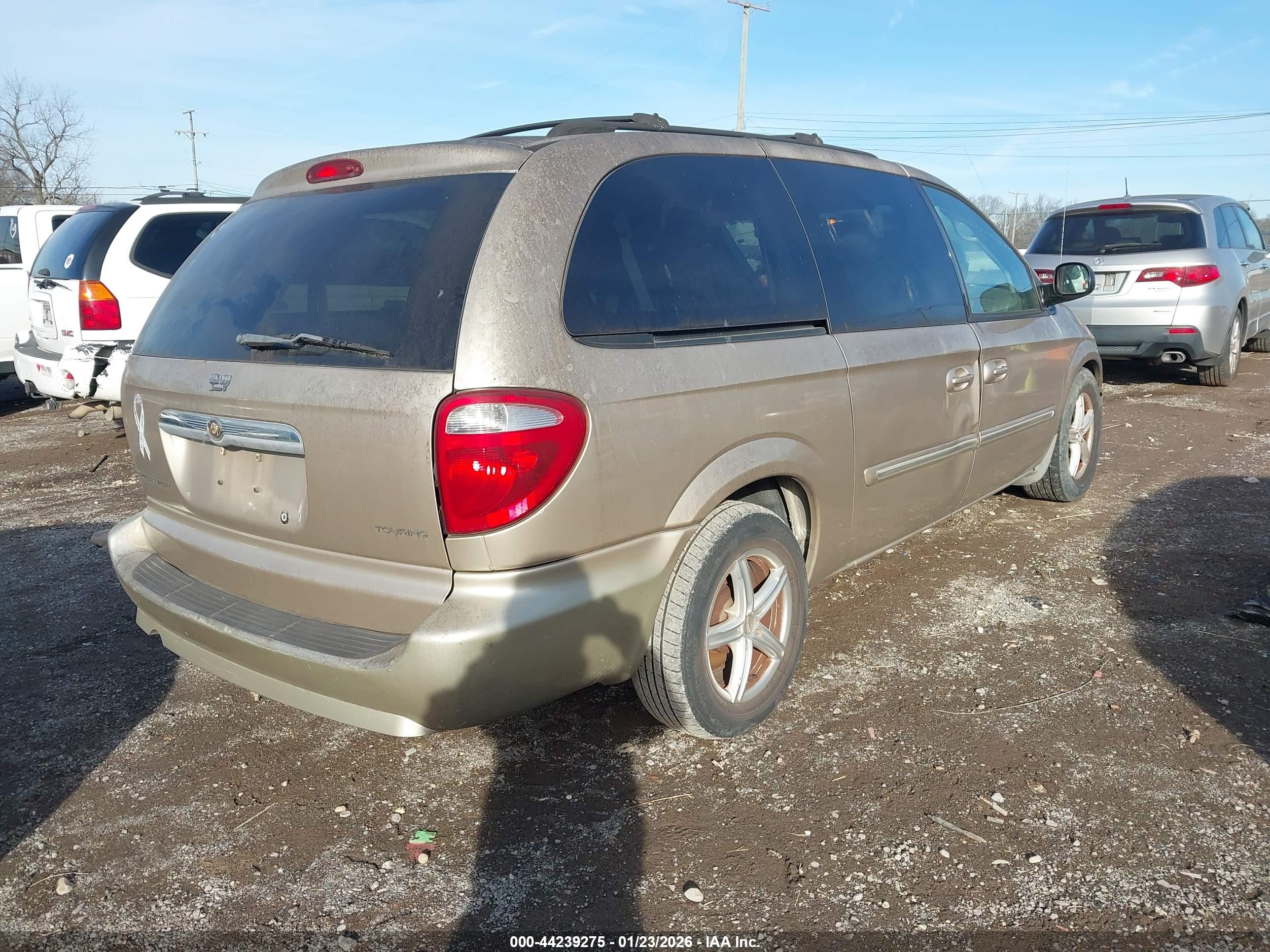 CHRYSLER TOWN image 4