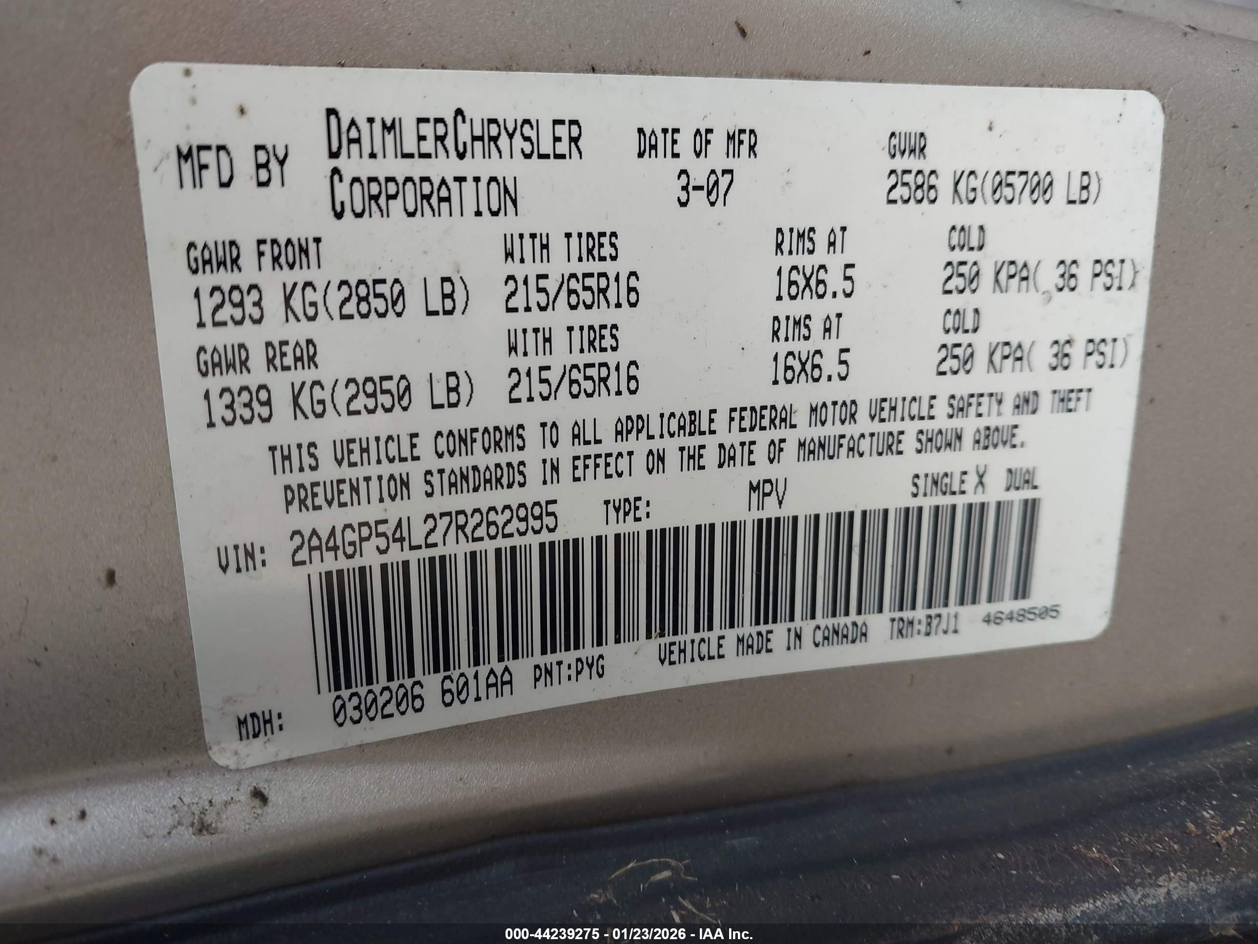 CHRYSLER TOWN image 9