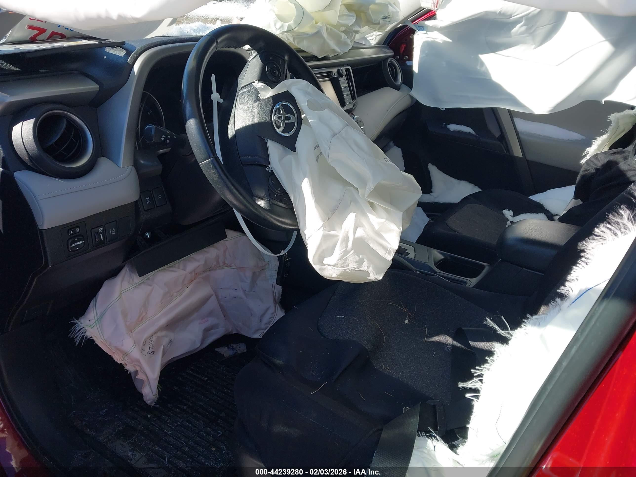 TOYOTA RAV4 image 5
