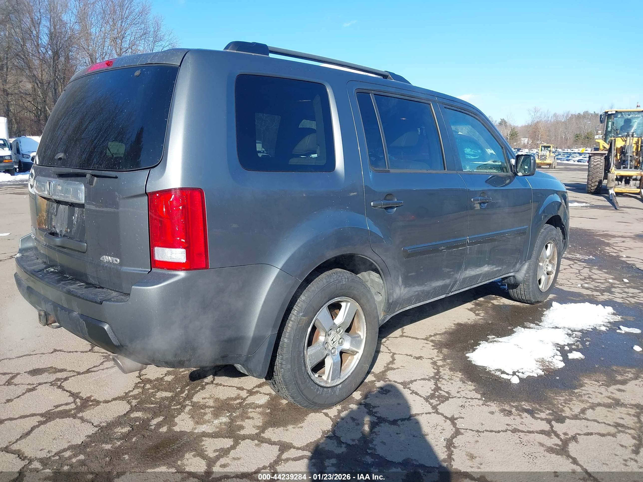 HONDA PILOT image 4