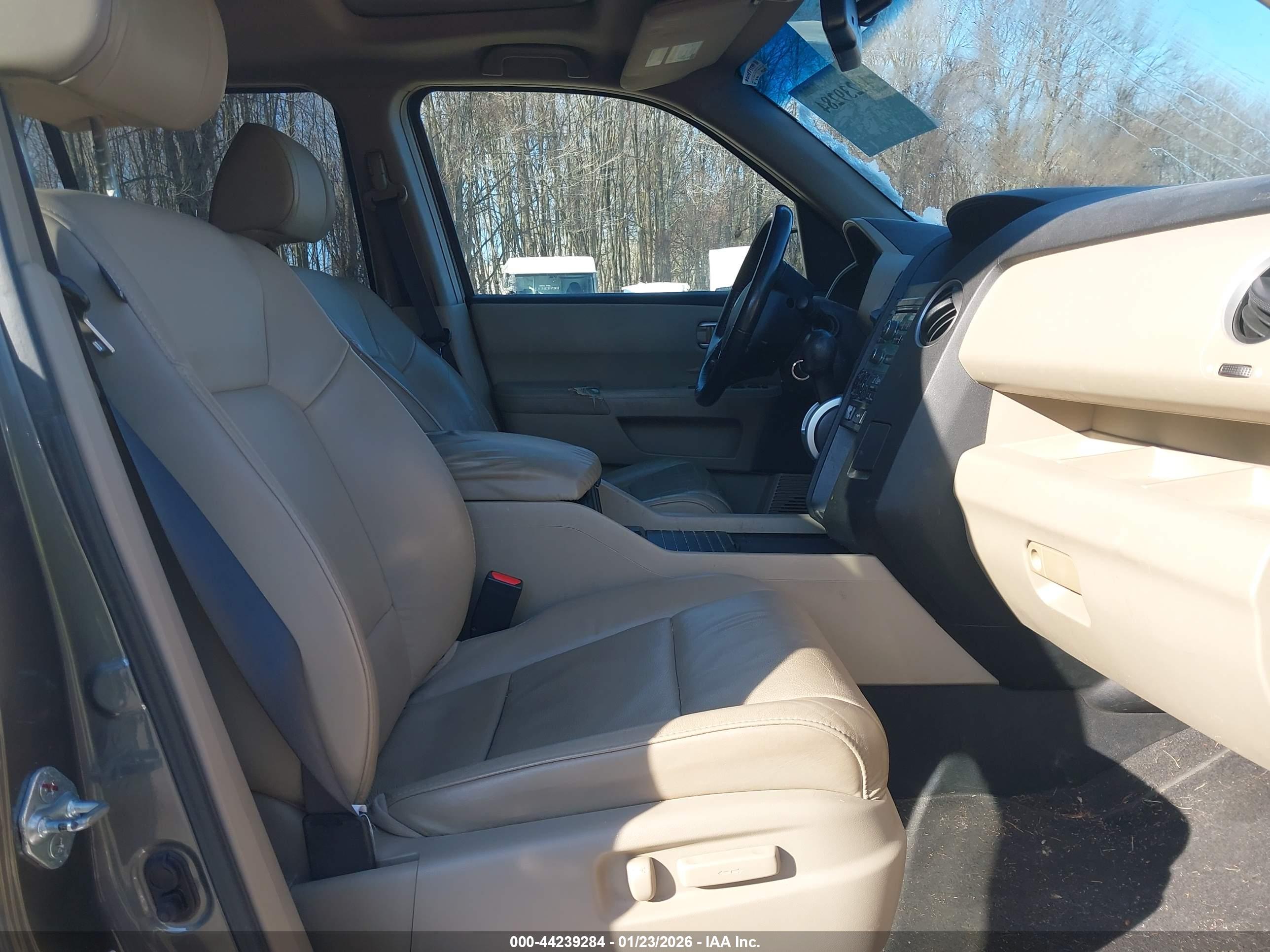 HONDA PILOT image 5