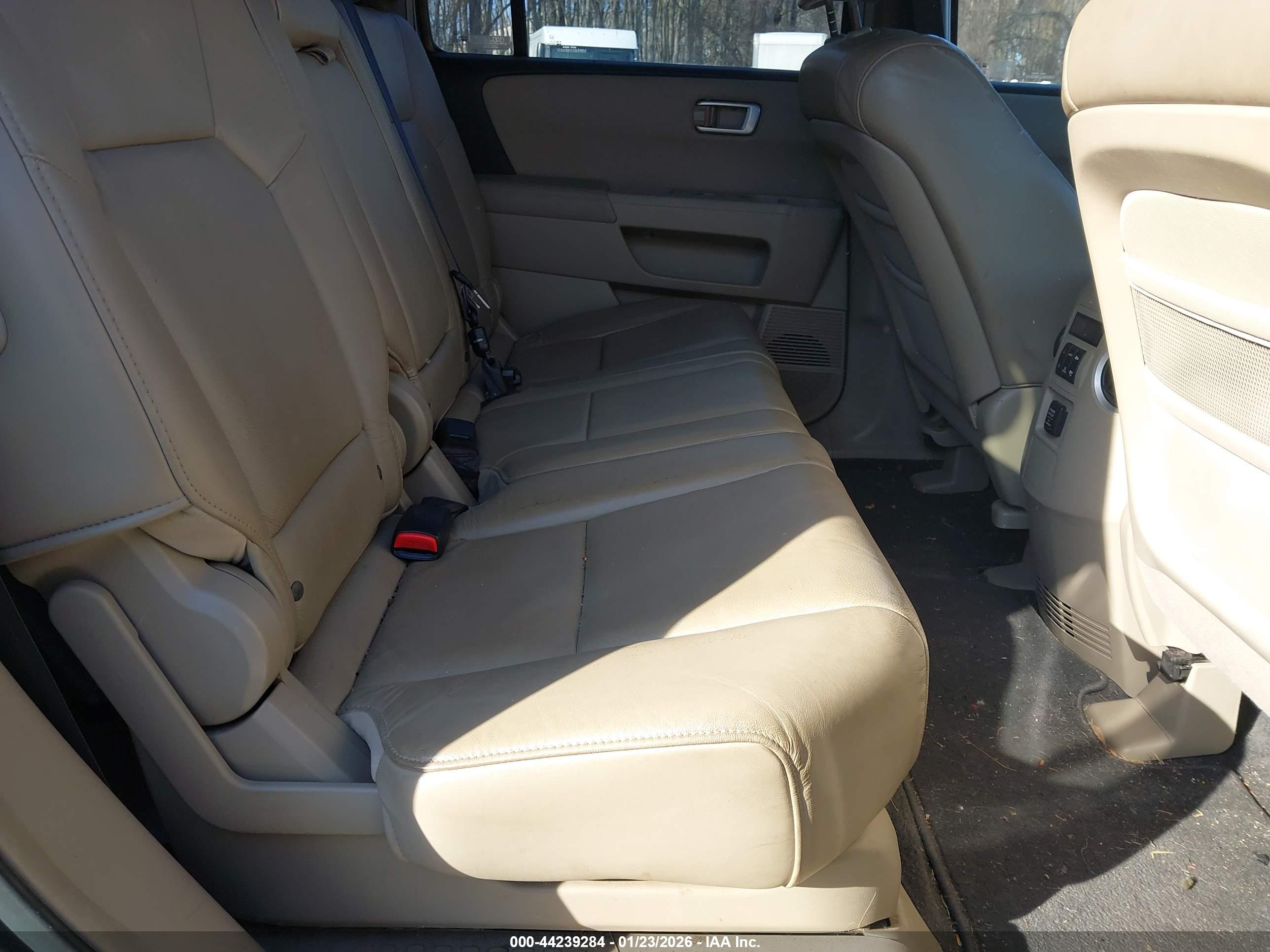 HONDA PILOT image 8