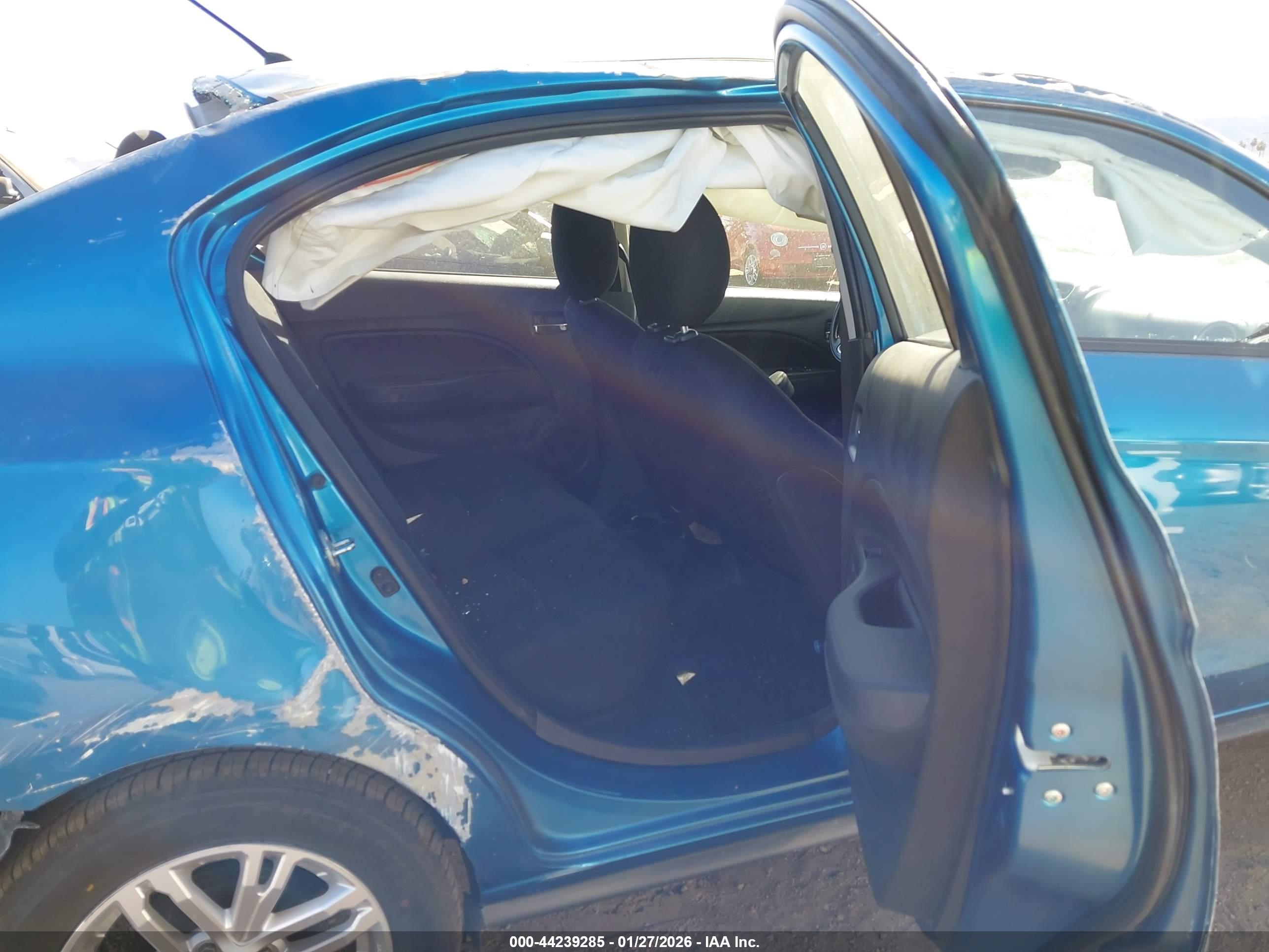 MITSUBISHI MIRAGE image 8