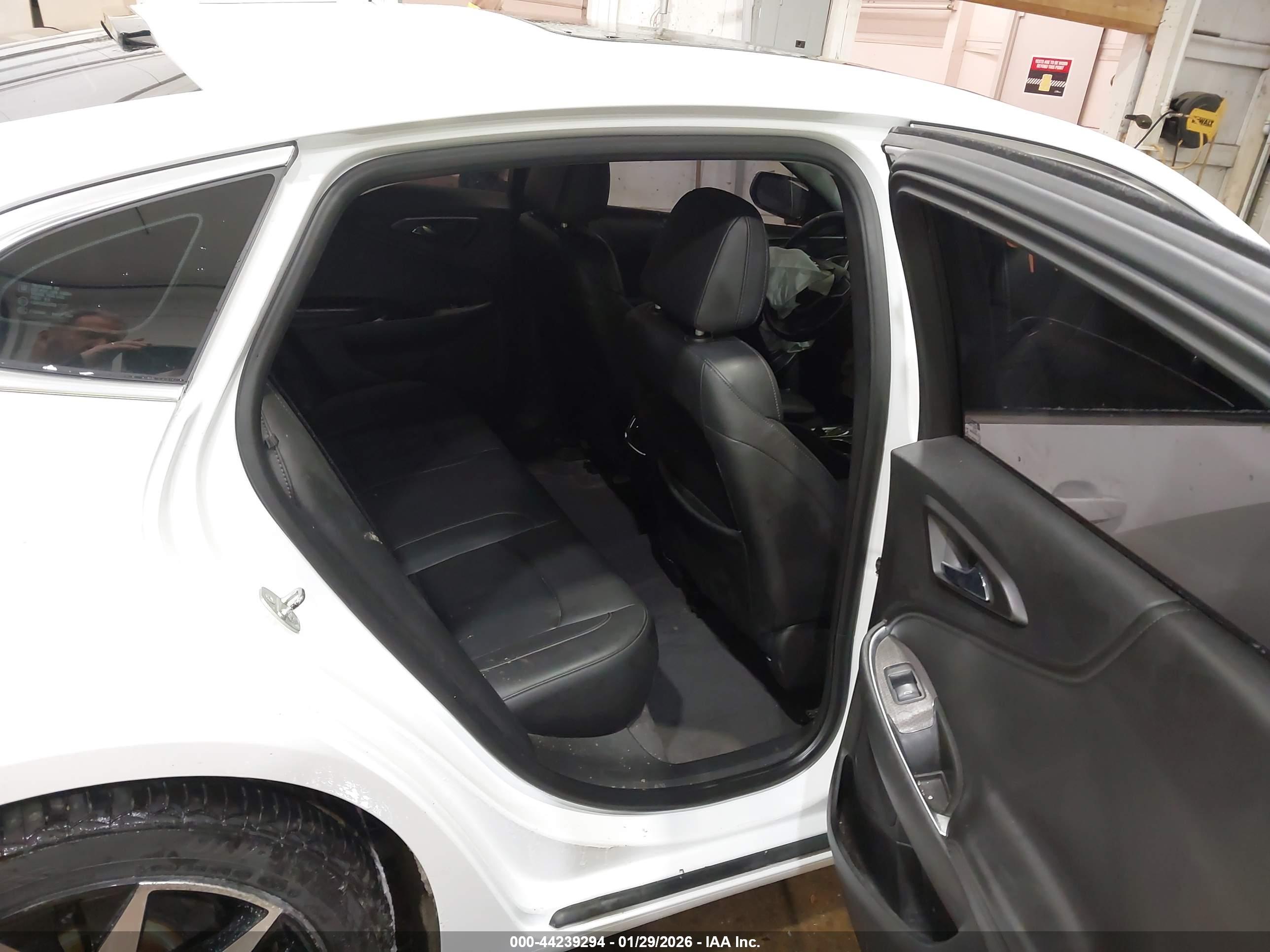 CHEVROLET MALIBU image 8