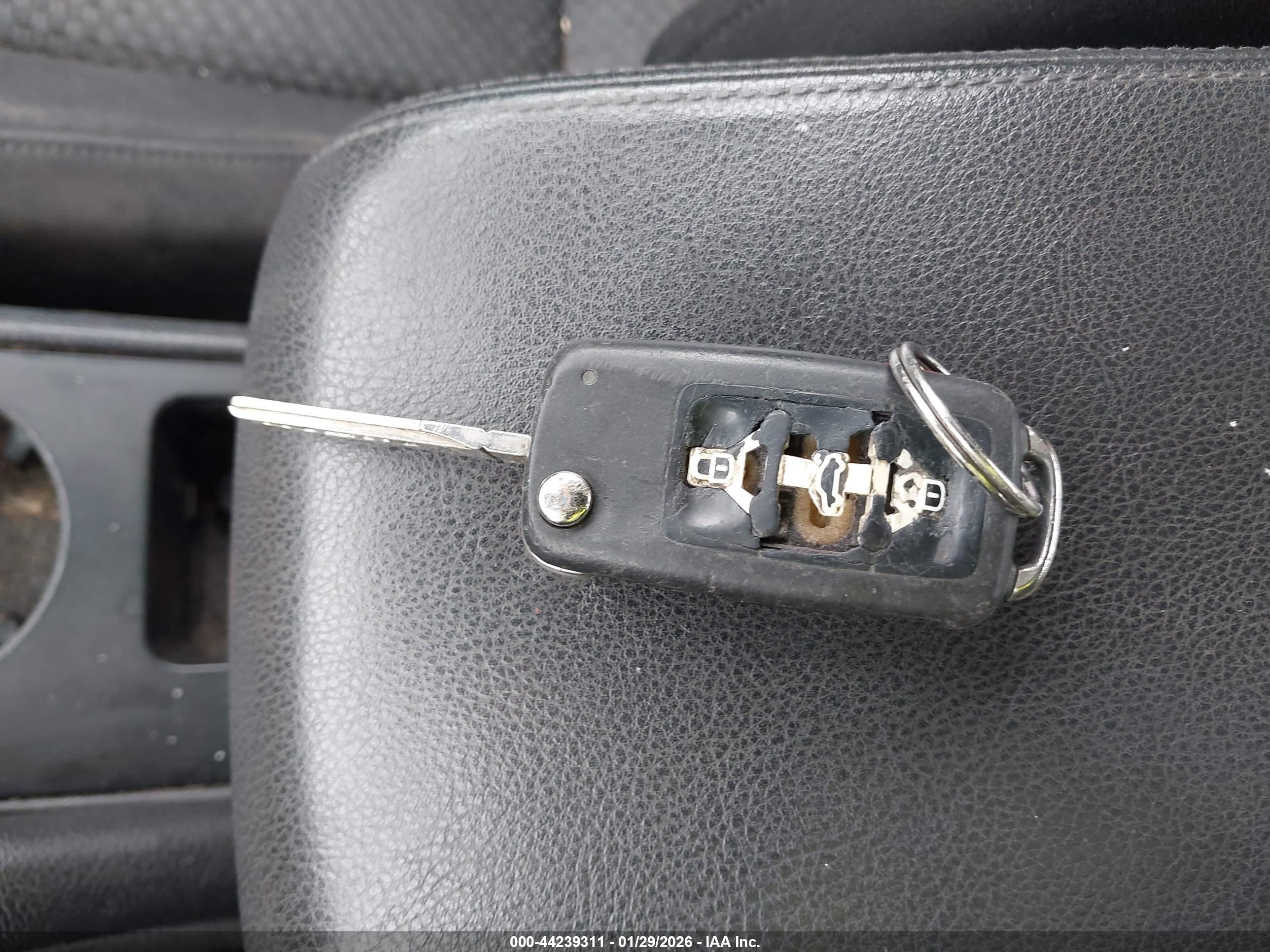 VOLKSWAGEN PASSAT image 11