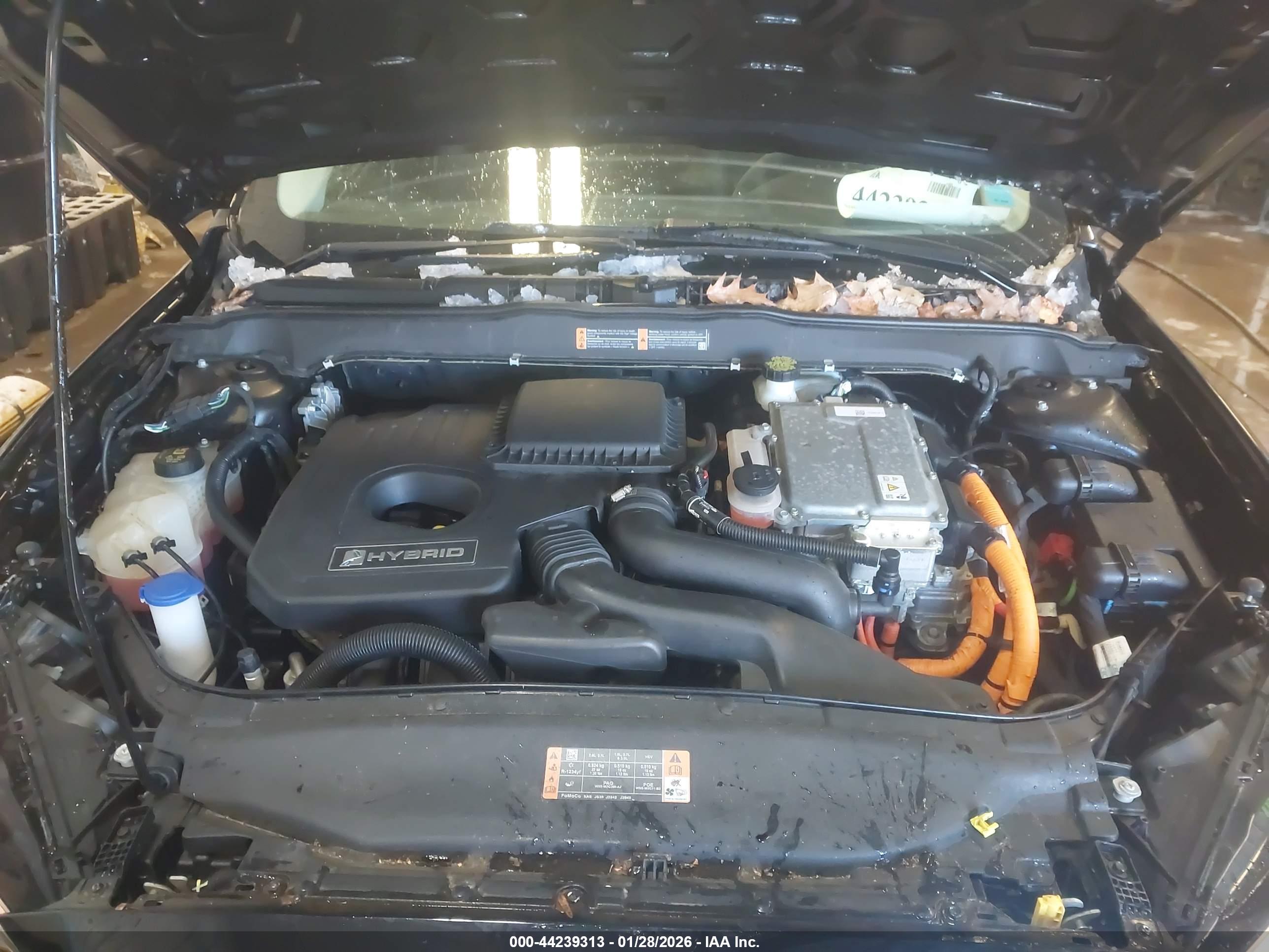 FORD FUSION image 10