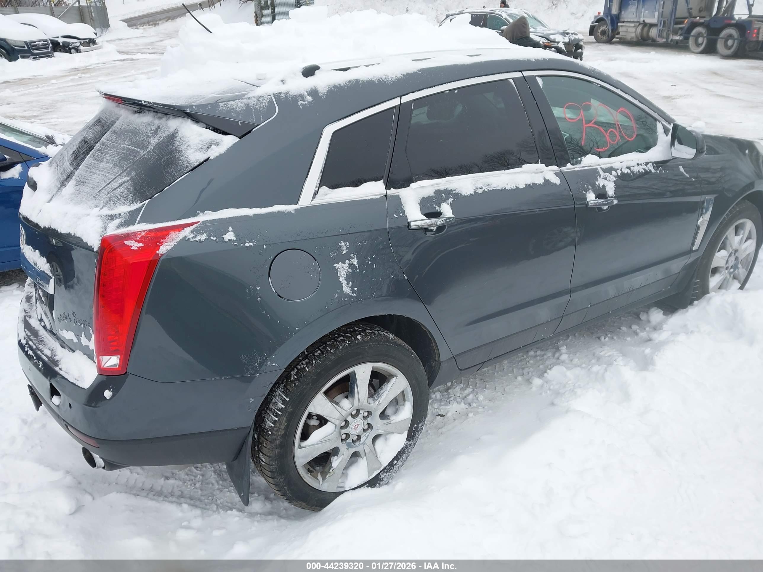 CADILLAC SRX image 4