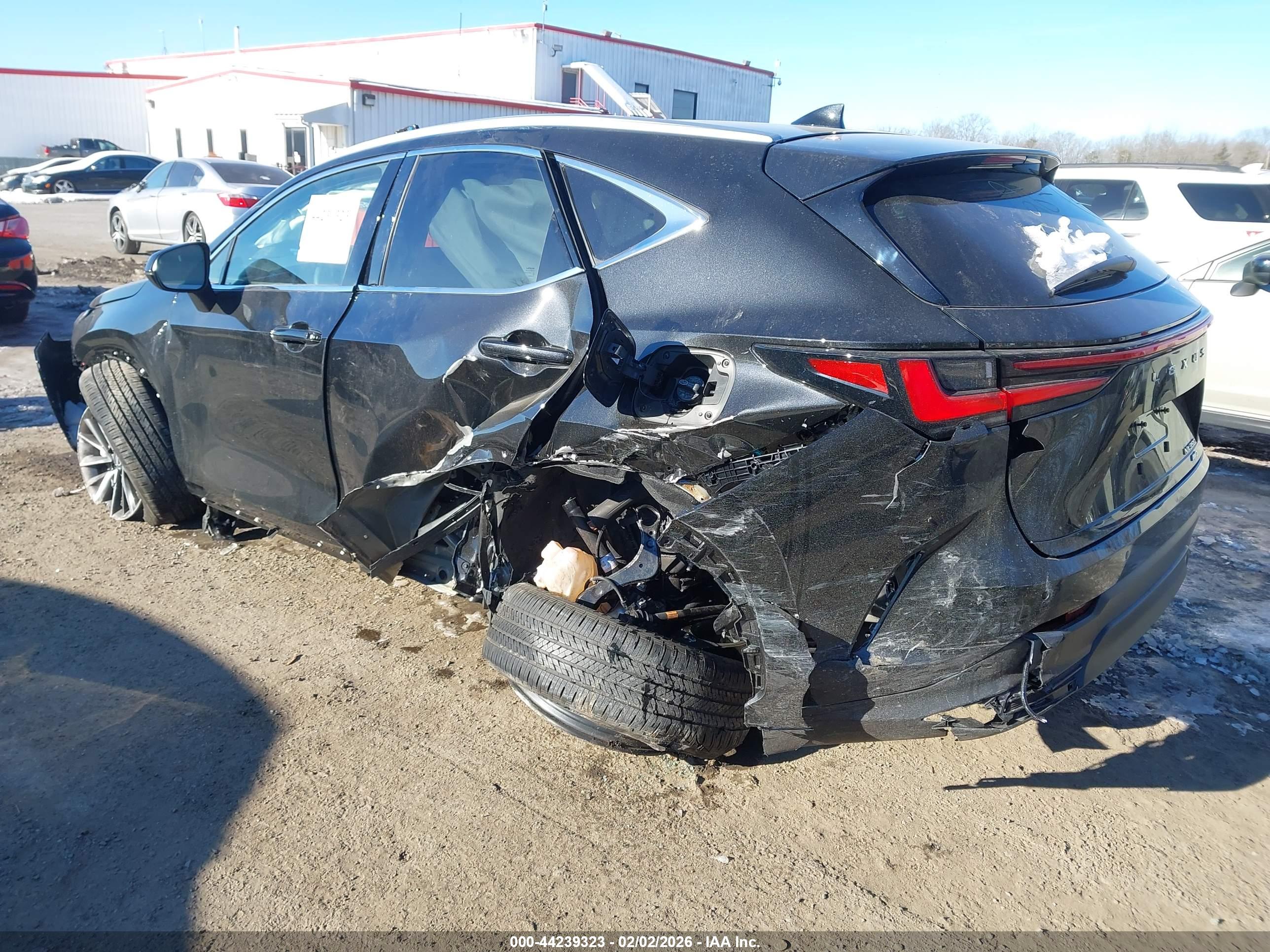 LEXUS NX image 3