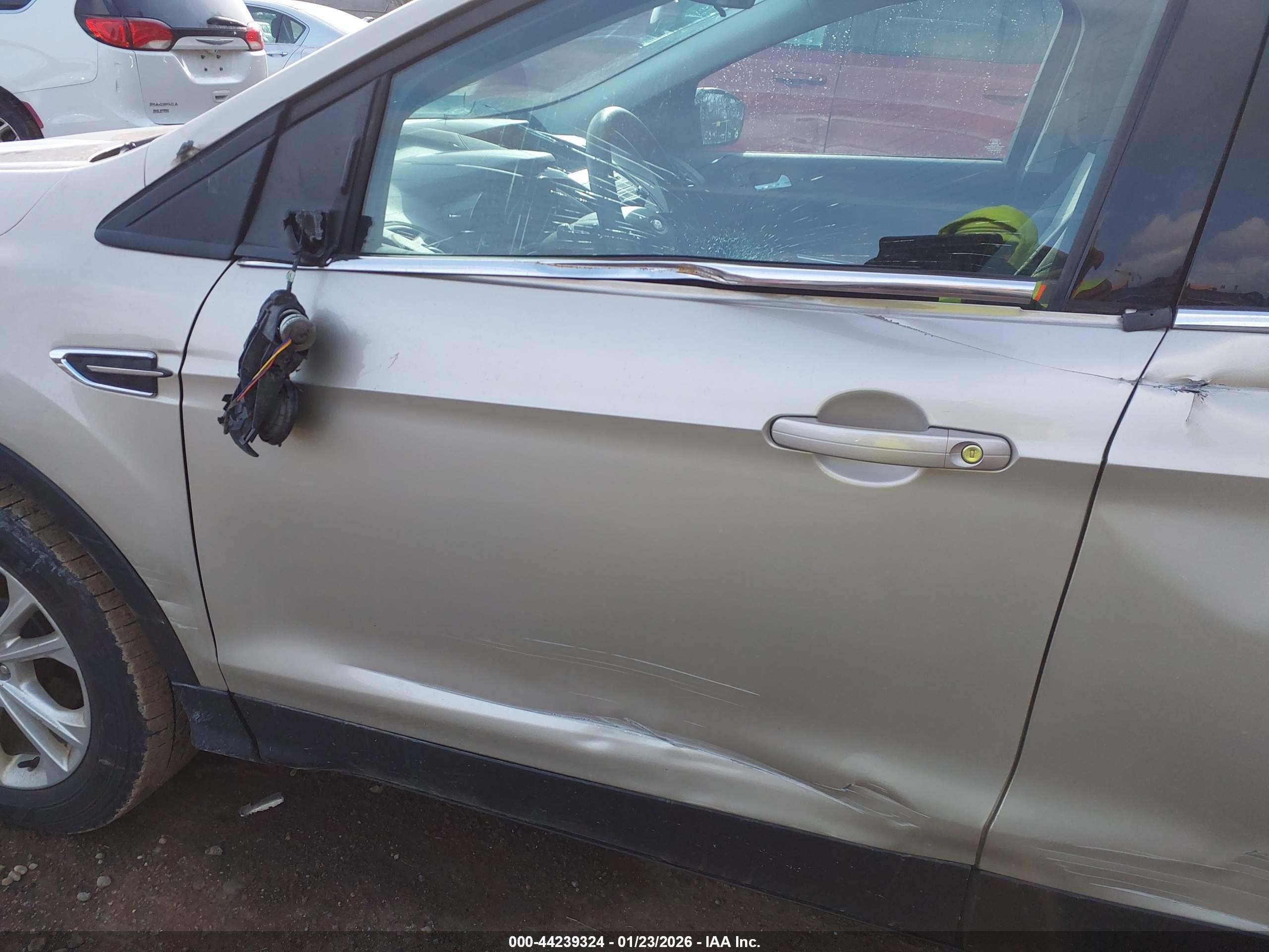 FORD ESCAPE image 6