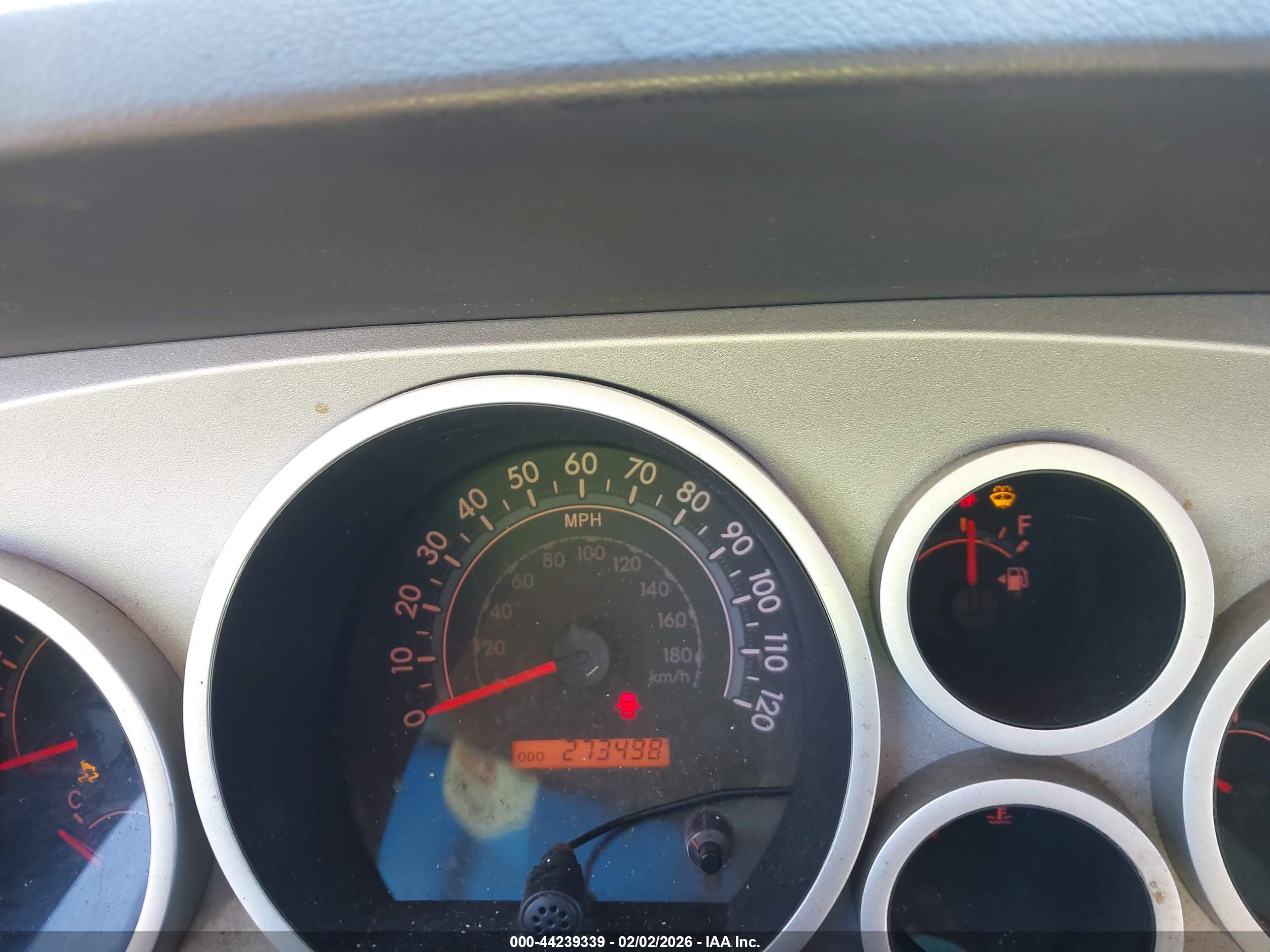 TOYOTA TUNDRA image 7
