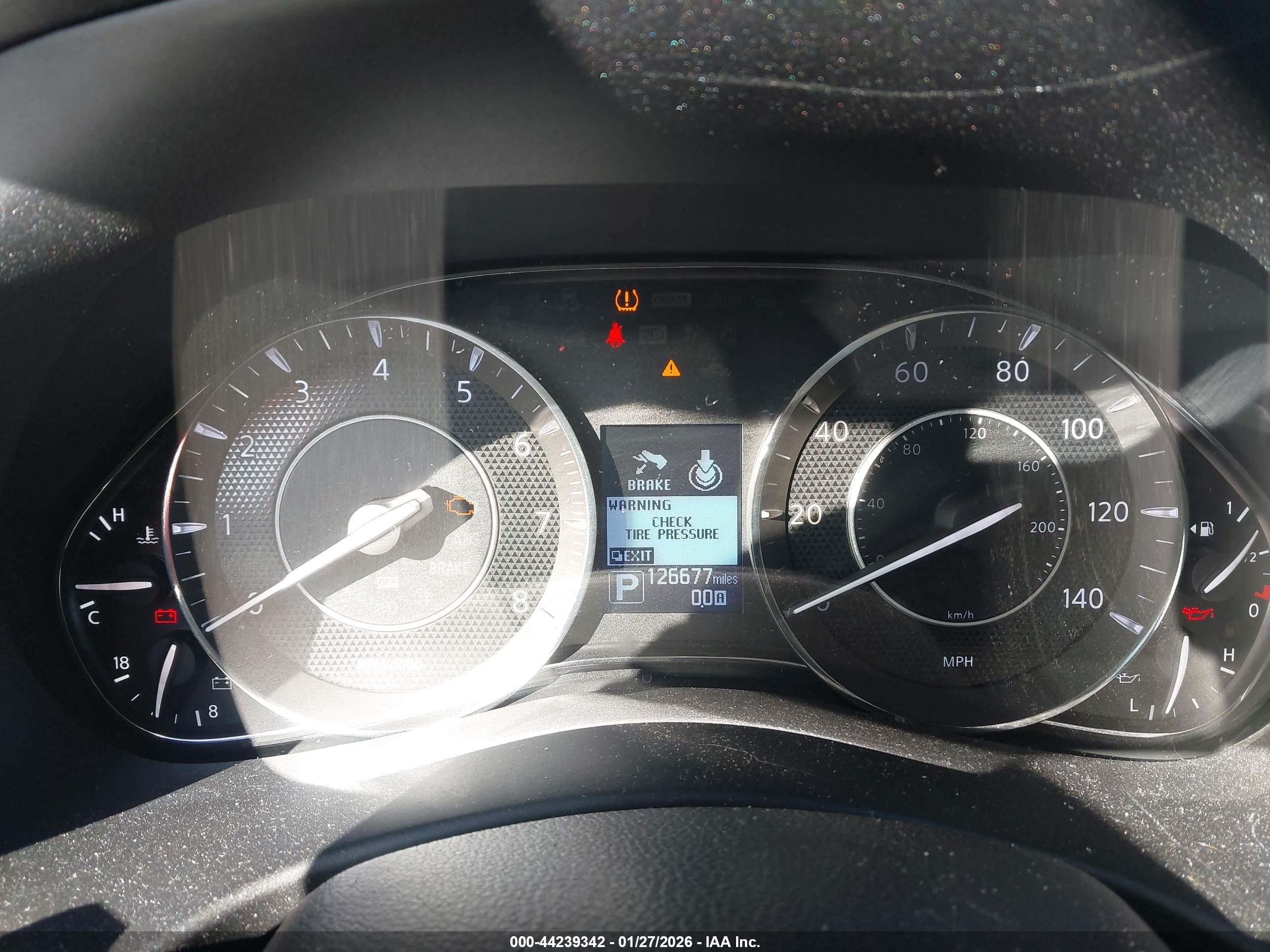 NISSAN ARMADA image 7