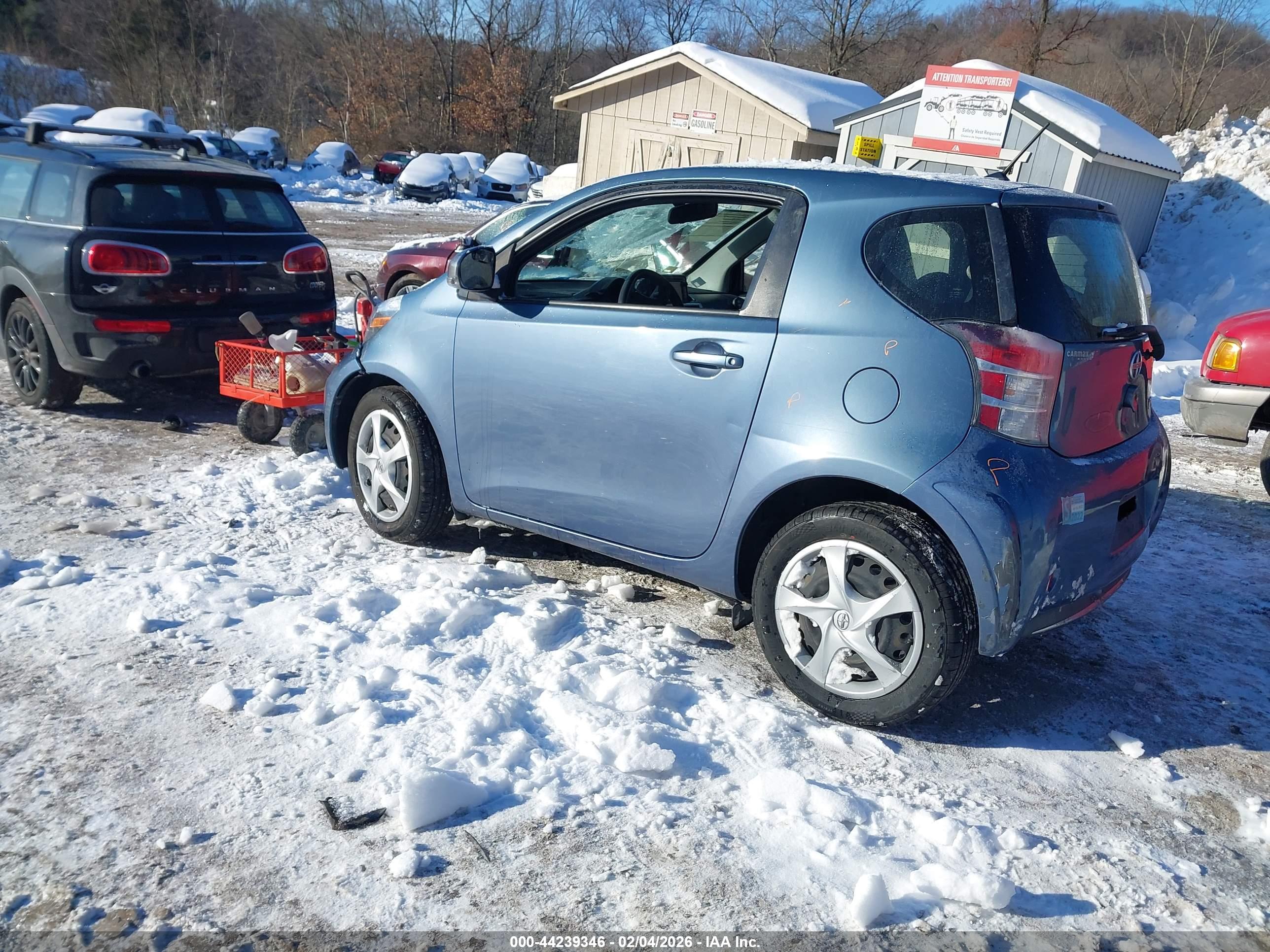 SCION IQ image 3