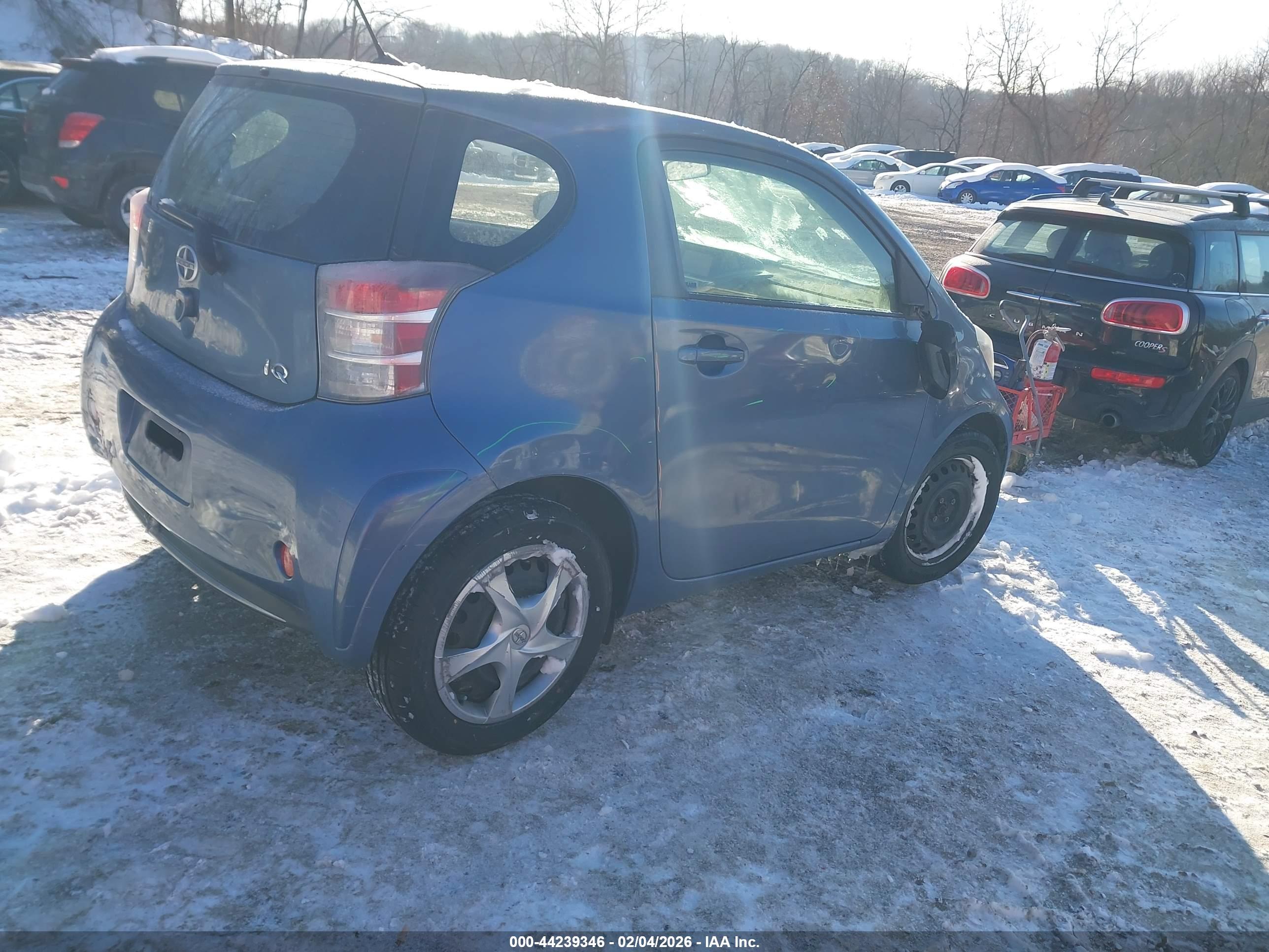 SCION IQ image 4