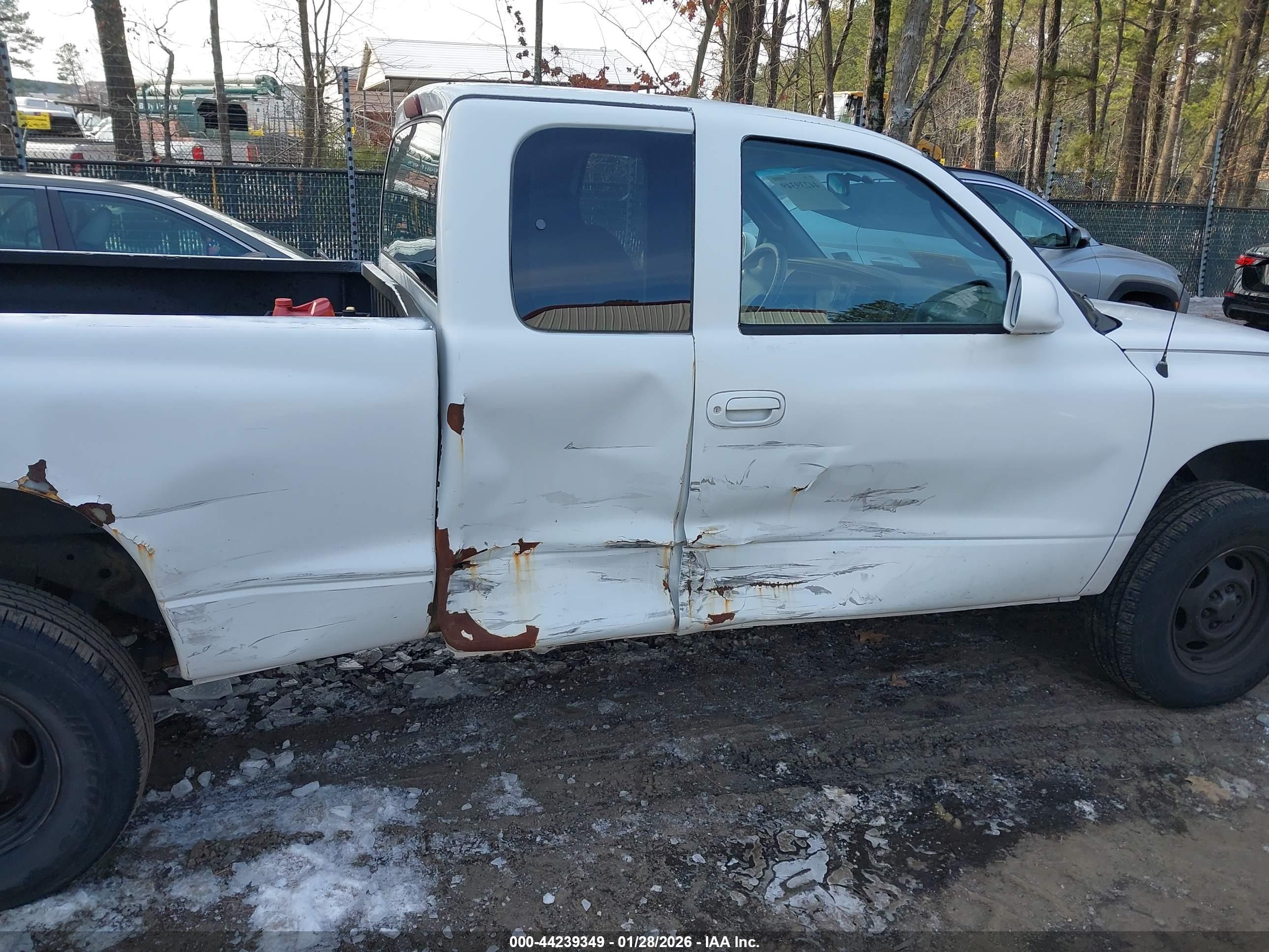 DODGE DAKOTA image 6