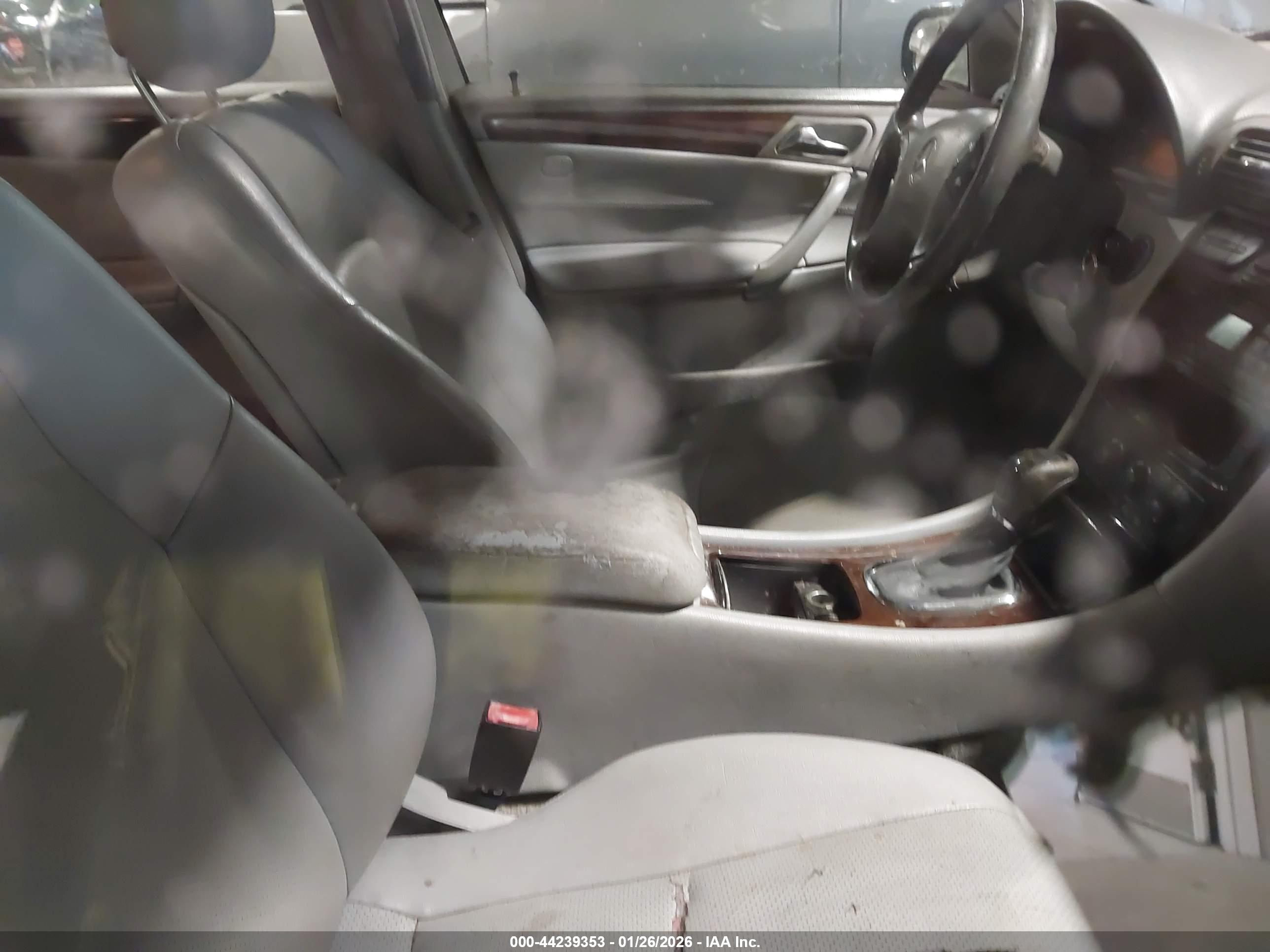 MERCEDES-BENZ C image 5