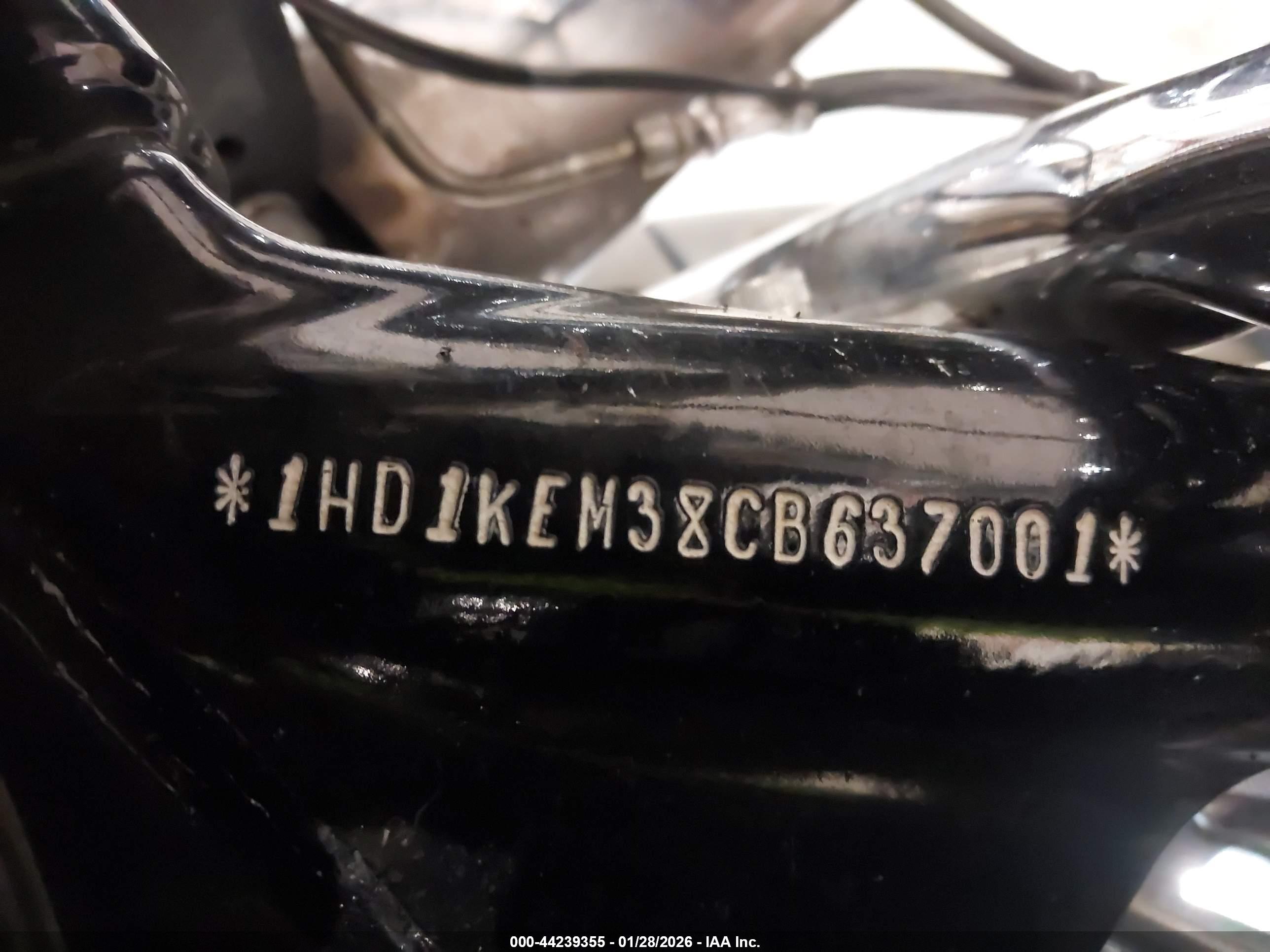 HARLEY-DAVIDSON FLHTK image 10