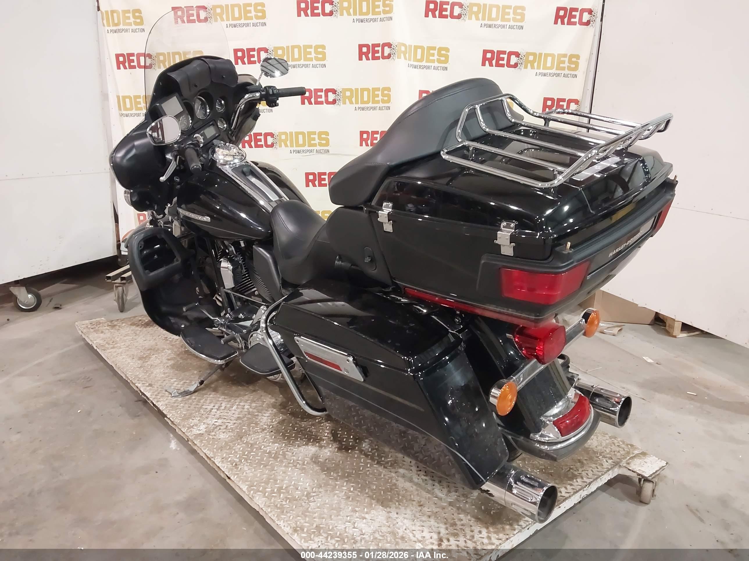 HARLEY-DAVIDSON FLHTK image 3